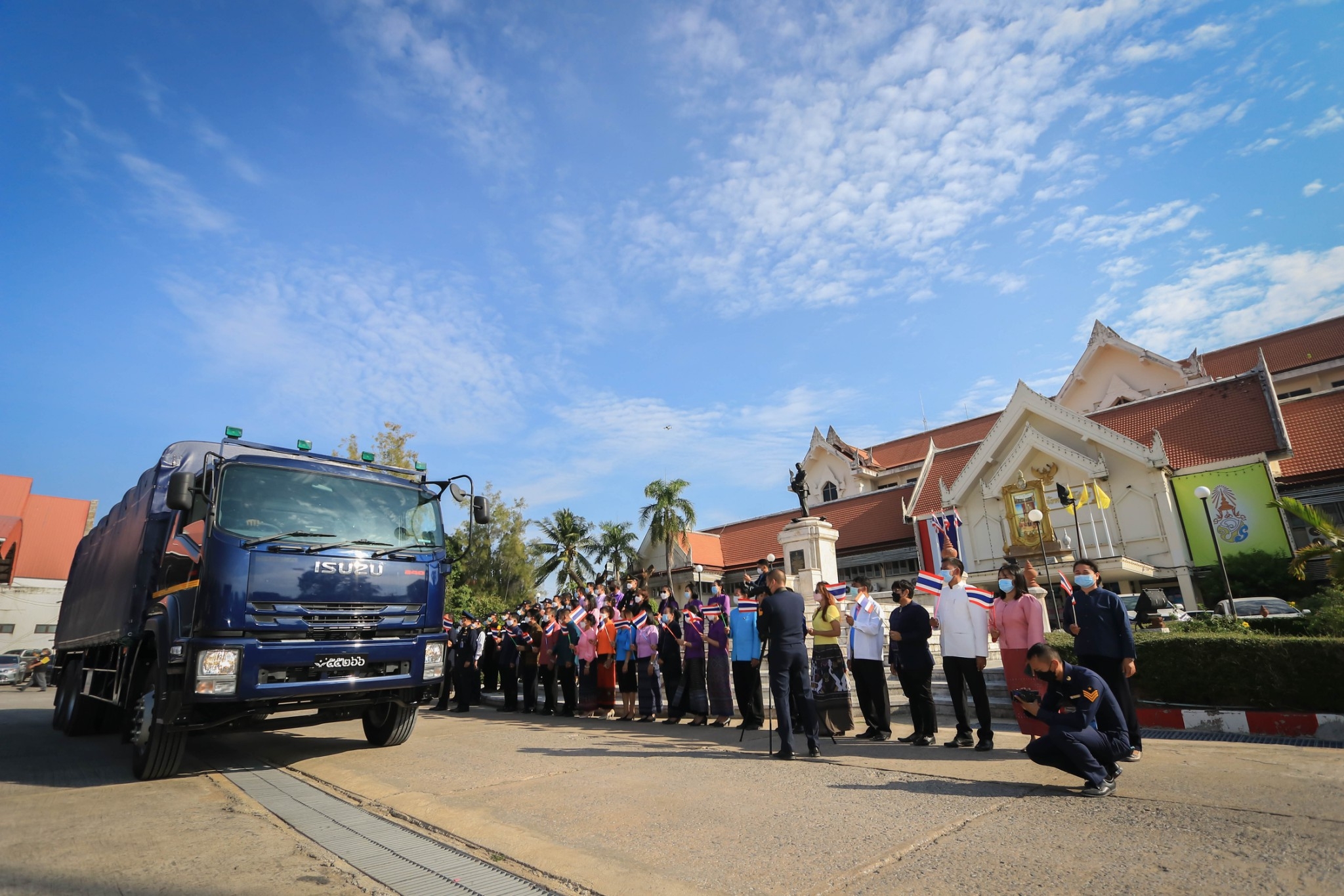 พช.ยโสธร ร่วมปล่อยขบวนรถขนข้าวสารของกลุ่มเกษตรกรจังหวัดยโสธร งาน “ ทัพฟ้าช่วยชาวนา ครั้งที่ 2” ?