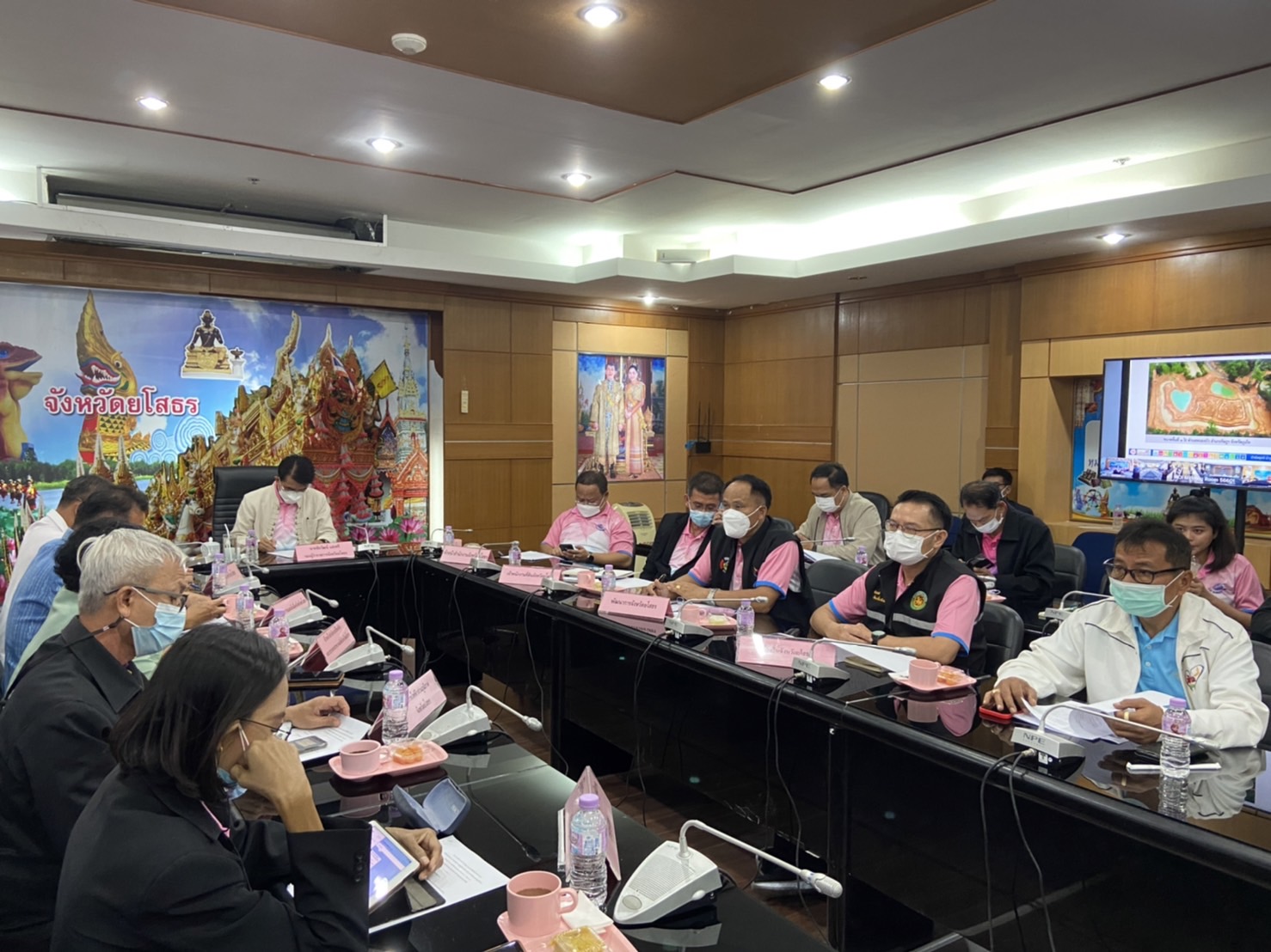 พช.ยโสธร ร่วมประชุมสร้างการรับรู้และชี้แจงการขับเคลื่อนแนวทางเขตพัฒนาเศรษฐกิจพอเพียง(SEDZ) ด้วยโมเดลเศรษฐกิจใหม่?