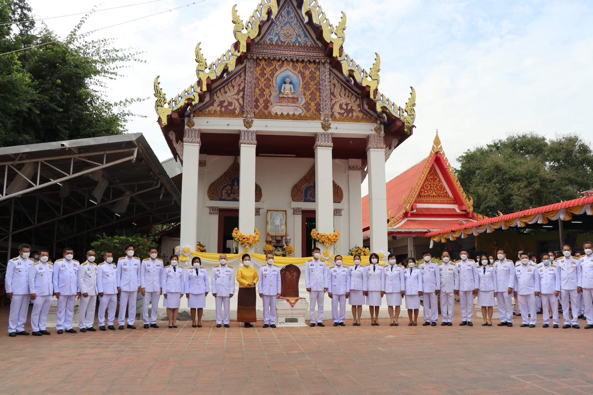 พช.ยโสธร  ร่วมพิธีถวายผ้าพระกฐินพระราชทานกรมการพัฒนาชุมชน ประจำปี 2564 ณ วัดธรรมามูลวรวิหาร อำเภอเมืองชัยนาท จังหวัดชัยนาท ?