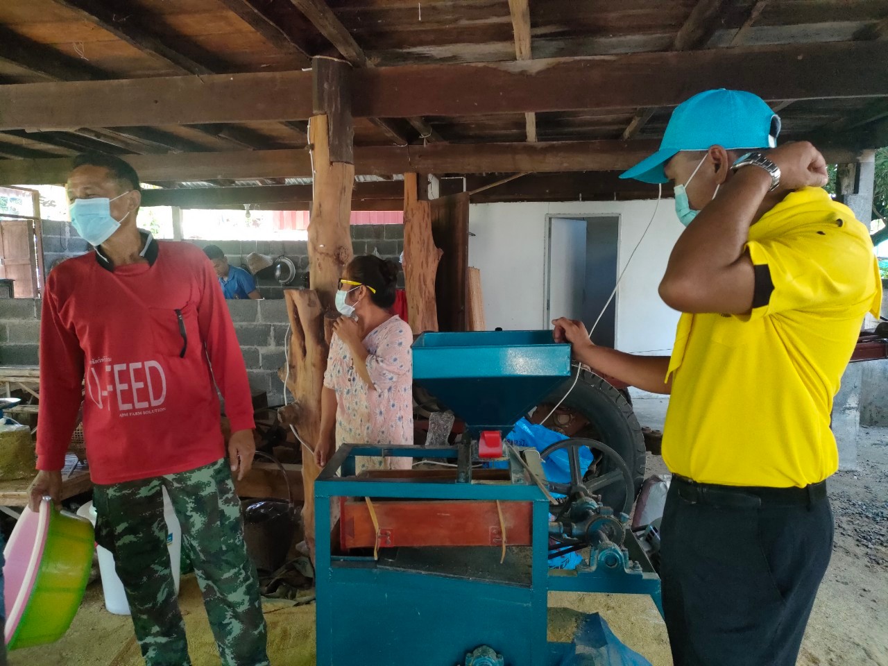 พจ.ยโสธร ลงพื้นที่เยี่ยมชมให้กำลังใจ ผู้ผลิต ผลิตภัณฑ์สินค้าประจำตามฤดูกาล ??