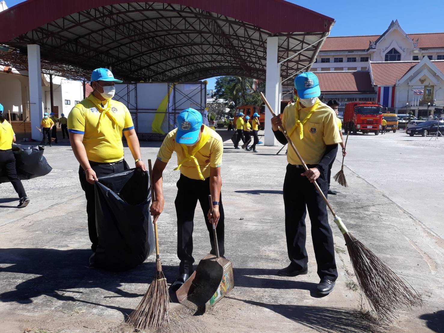 พช.ยโสธร ร่วมกิจกรรมจิตอาสาพระราชทาน “เราทำความ ดี ด้วยหัวใจ” เนื่องในวันคล้ายวันปราบดาภิเษกสมเด็จพระเจ้าตากสินมหาราช ? 