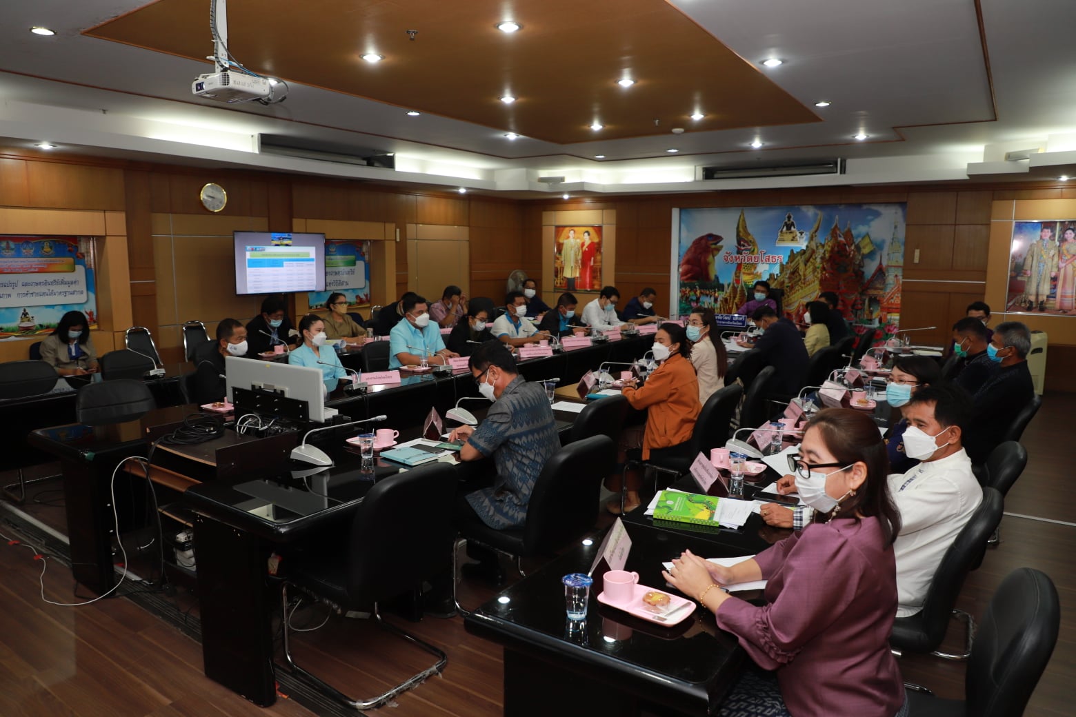 พช.ยโสธร  ร่วมประชุมมอบนโยบายในการพิจารณาและขับเคลื่อนโครงการตามแผนปฏิบัติราชการของจังหวัดและกลุ่มจังหวัดภาคตะวันออกเฉียงเหนือ ประจำปีงบประมาณ พ.ศ.2564 ?