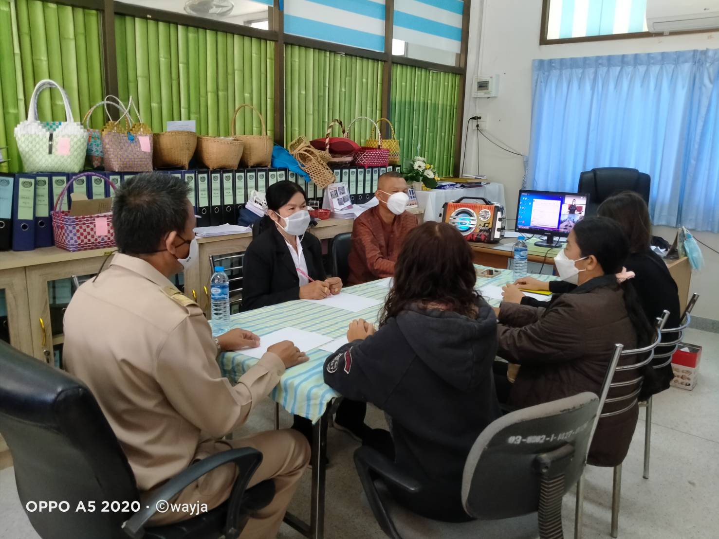 พช.ยโสธร ร่วมรับฟังโครงการพัฒนากลไกการขับเคลื่อนกองทุนชุมชนตามหลักธรรมภิบาล  กิจกรรมเสริมสร้างศักยภาพคณะกรรมการศูนย์สาธิตการตลาดต้นแบบ ผ่านระบบการประชุมทางไกล( Video Conference ) ?