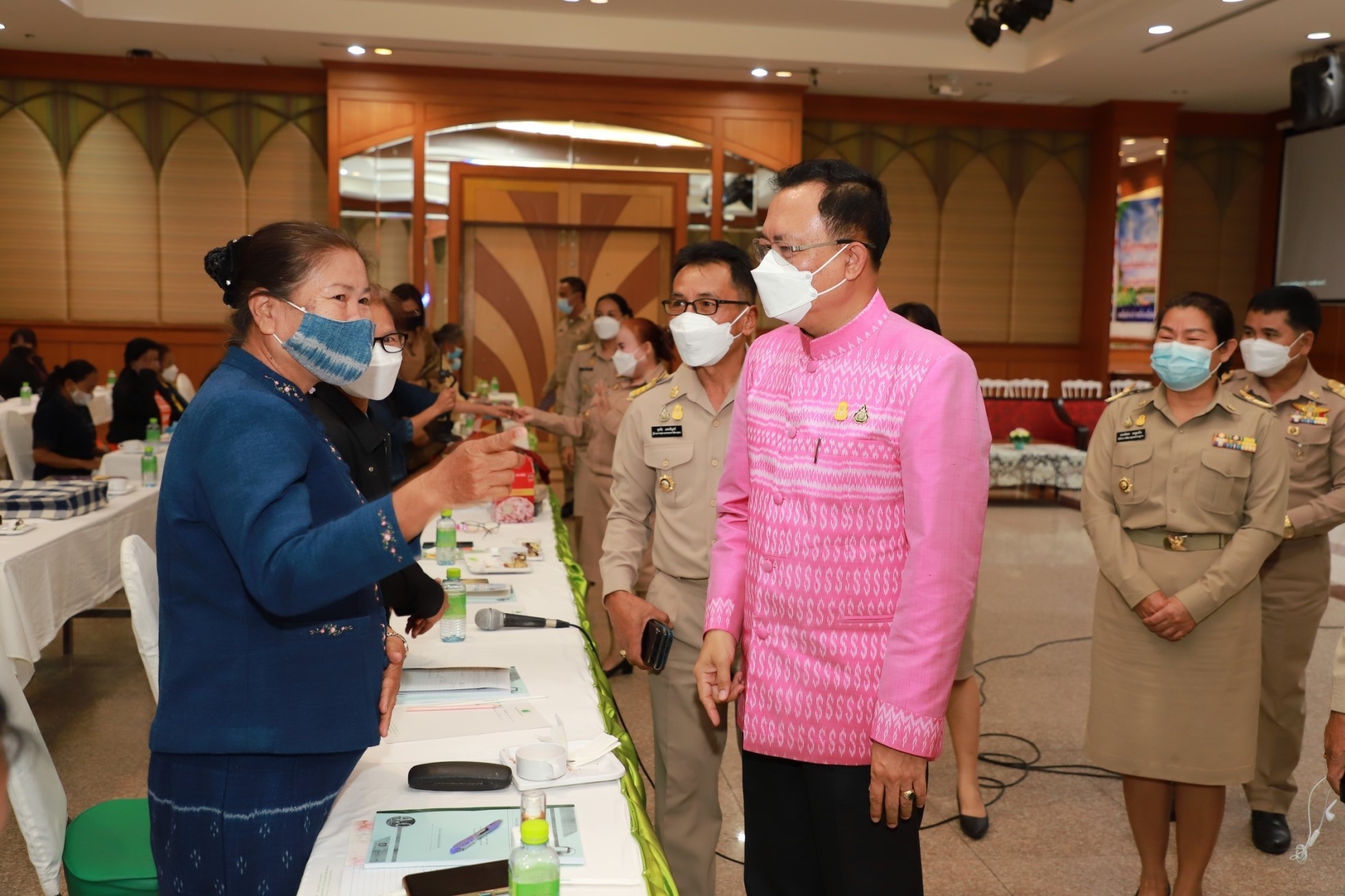 พช.ยโสธร โครงการยกระดับศักยภาพเกษตรกรรุ่นใหม่และผู้ประกอบการ วิสาหกิจชุมชนในการผลิตสินค้าชุมชน กิจกรรมพัฒนาศักยภาพผู้ประกอบการสู่ยุค 4.0  