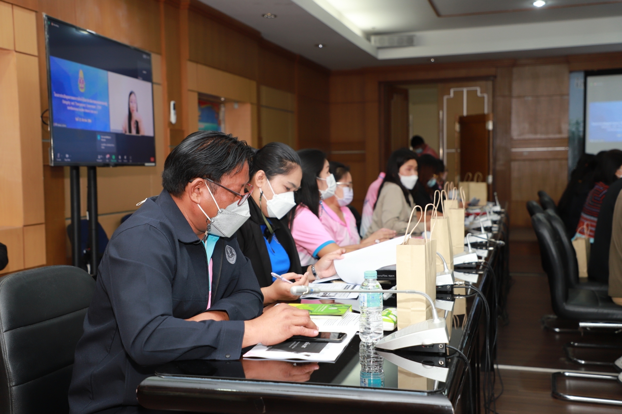 พช.ยโสธร ร่วมรับฟังการประเมินคุณธรรมและความโปร่งใสในการดำเนินงานของหน่วยงานภาครัฐ (Integrity and Teansparency Assessment : ITA ) ประจำปีงบประมาณ พ.ศ.2565  ?