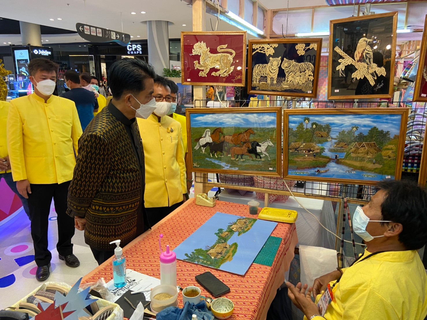 พช.ยโสธร เปิดงาน“ THE BEST OTOP ยโสธร @ ระยอง “ภูมิปัญญาอีสานก้าวไกลสู่สากล ช้อป  ชม ชิม   ณ ศูนย์การค้าเซ็นทรัลพลาซ่าระยอง  จังหวัดระยอง