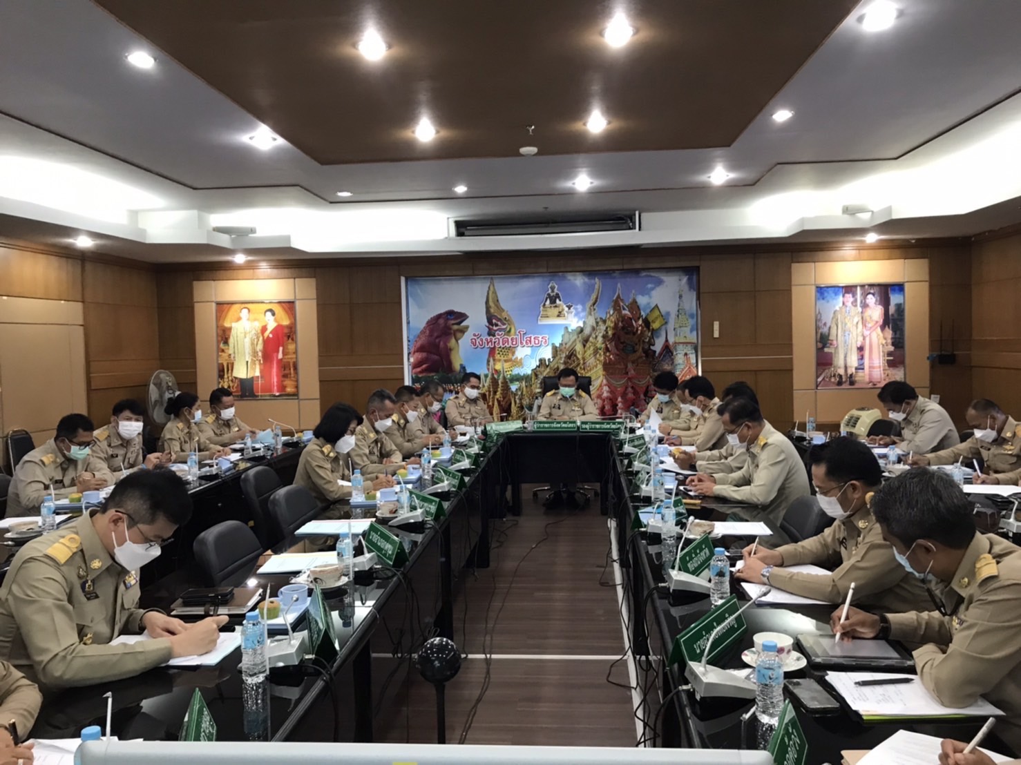 พช.ยโสธร ร่วมประชุมหัวหน้าส่วนราชการ หัวหน้าหน่วยงานรัฐวิสาหกิจ ในสังกัดกระทรวงมหาดไทย และนายอำเภอ  ประจำเดือนธันวาคม  ครั้งที่ 10 /2564 ?