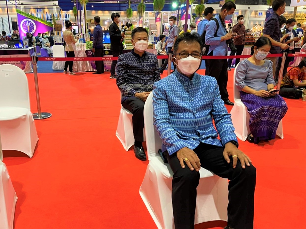 พช.ยโสธร ร่วมพิธีเปิดงาน OTOP ไทย สู้ภัยโควิด – 19 ณ ศูนย์แสดงสินค้าและการประชุม อิมแพ็ค เมืองทองธานี อำเภอปากเกร็ด จังหวัดนนทบุรี ?