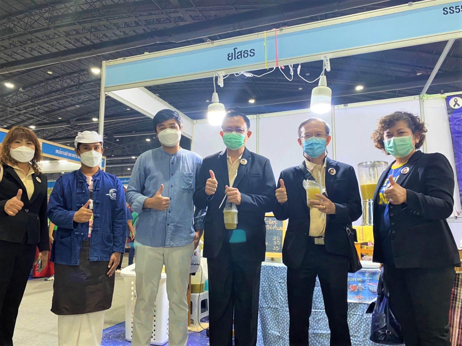 พช.ยโสธร ผู้ว่าราชการจังหวัดยโสธร เยี่ยมชมและให้กำลังใจ ผู้ผลิต ผู้ประกอบการ OTOP ไทย สู้ภัยโควิด – 19 ณ ศูนย์แสดงสินค้าและการประชุม อิมแพ็ค เมืองทองธานี อำเภอปากเกร็ด จังหวัดนนทบุรี ?