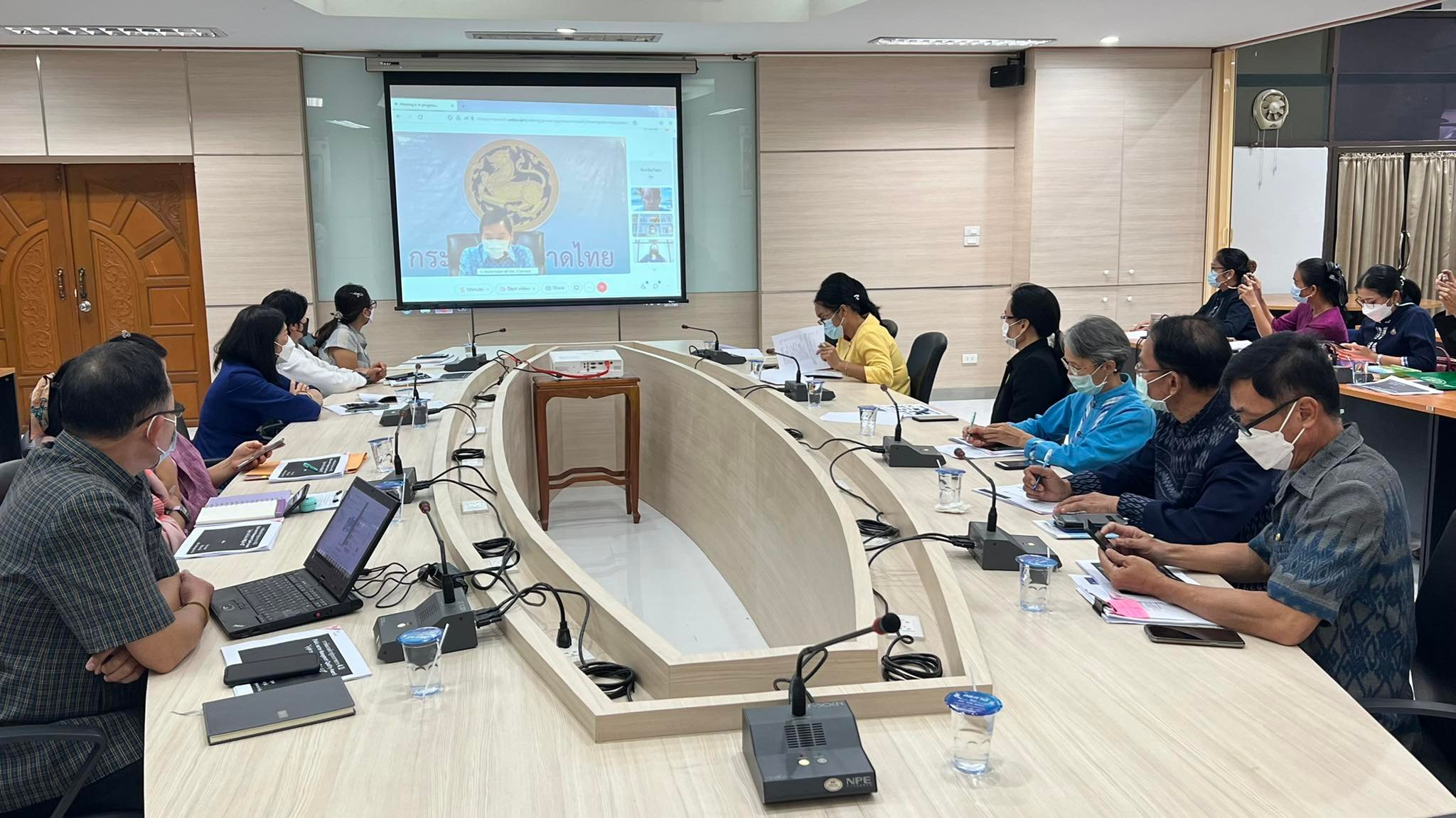 พช.ยโสธร  ร่วมประชุมเชิงปฏิบัติการเพื่อระดมความคิดเห็นและแลกเปลี่ยนเรียนรู้ปฏิบัติที่ดี ( Best Practice )  ทั้งในและต่างประเทศ  ?