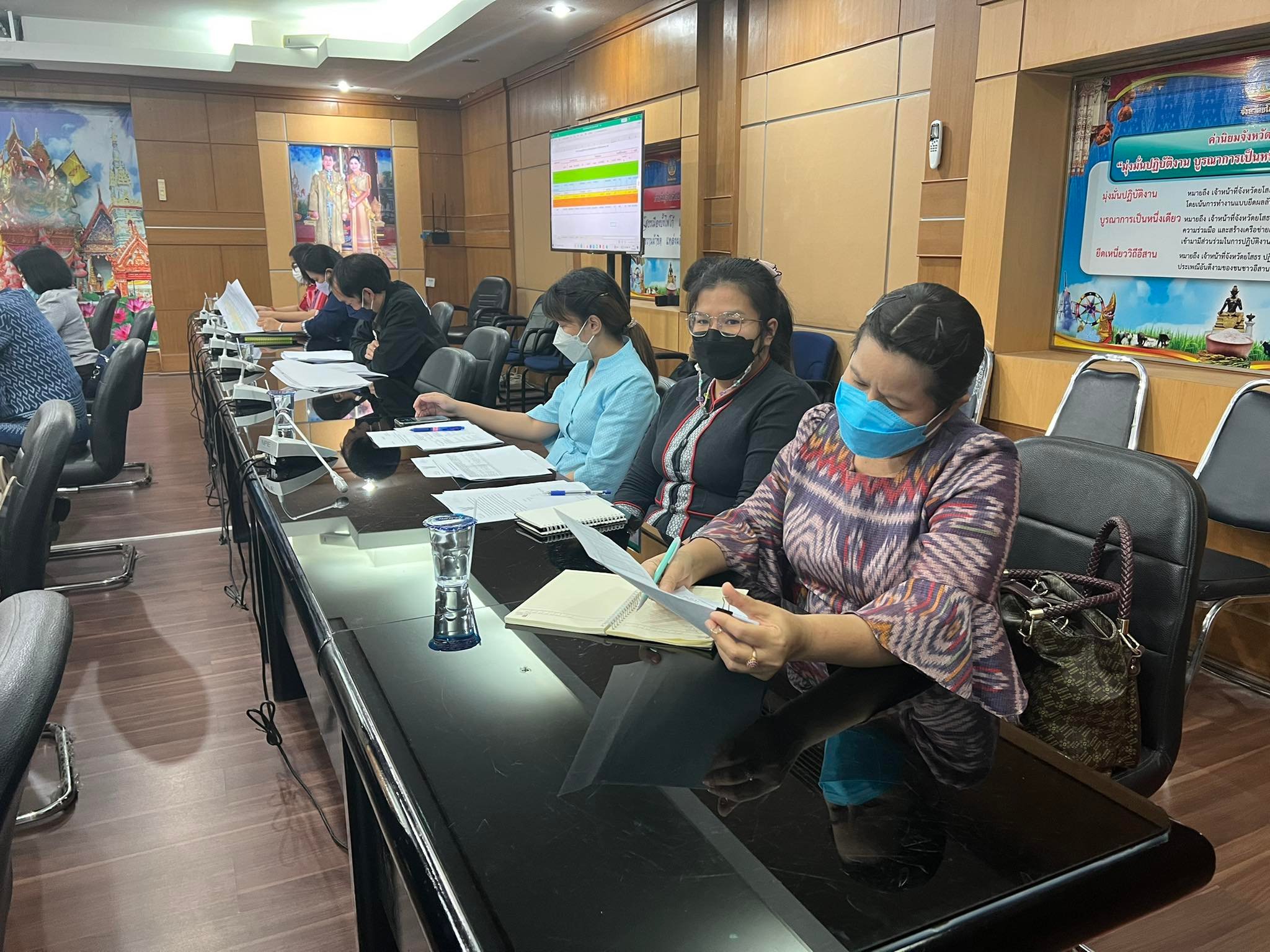 พช. ยโสธร ร่วมประชุมหารือการบริหารงบประมาณโครงการตามแผนปฏิบัติราชการประจำปีของจังหวัด ประจำปีงบประมาณ พ.ศ.2565 ?