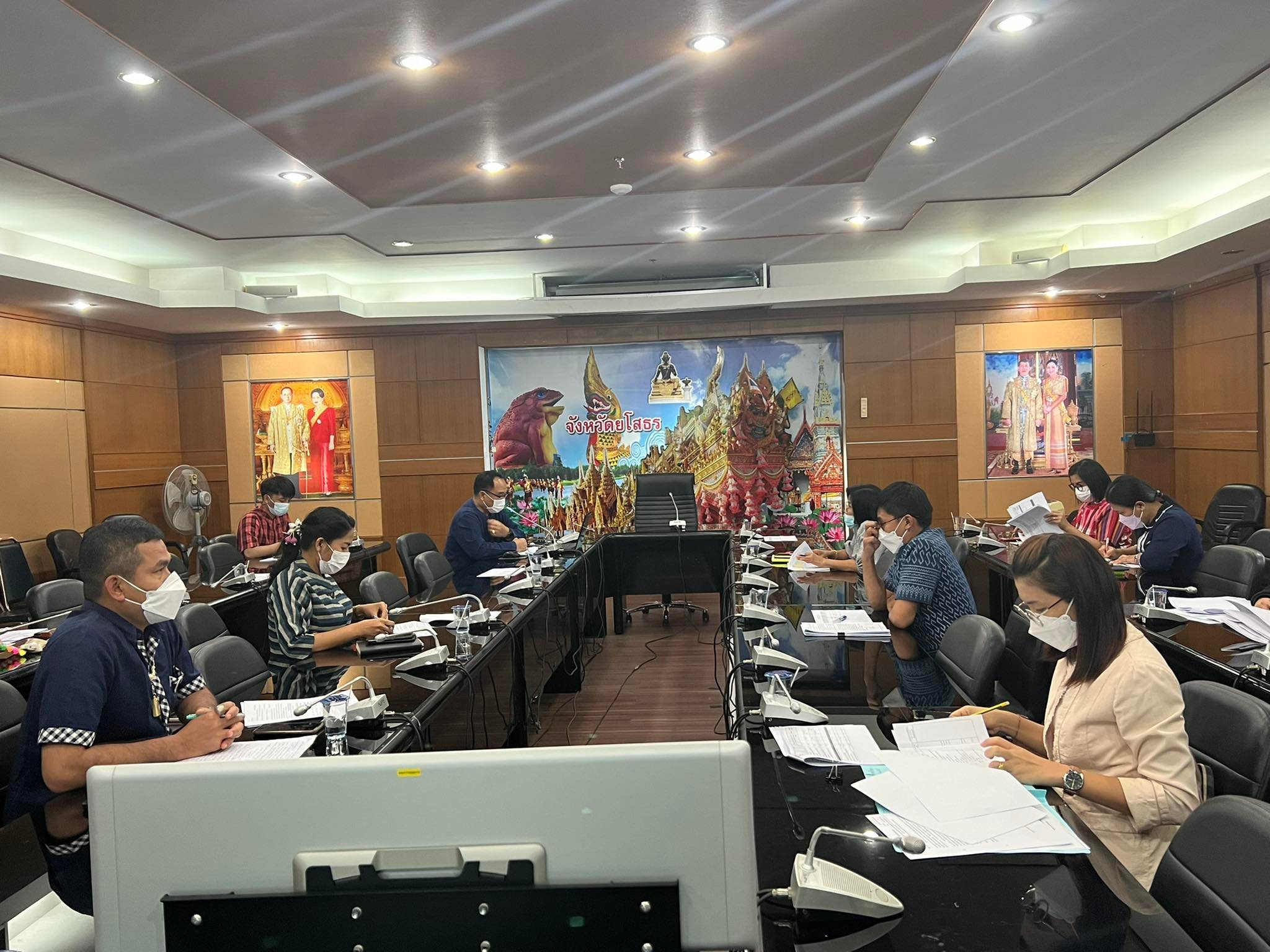 พช. ยโสธร ร่วมประชุมหารือการบริหารงบประมาณโครงการตามแผนปฏิบัติราชการประจำปีของจังหวัด ประจำปีงบประมาณ พ.ศ.2565 ?