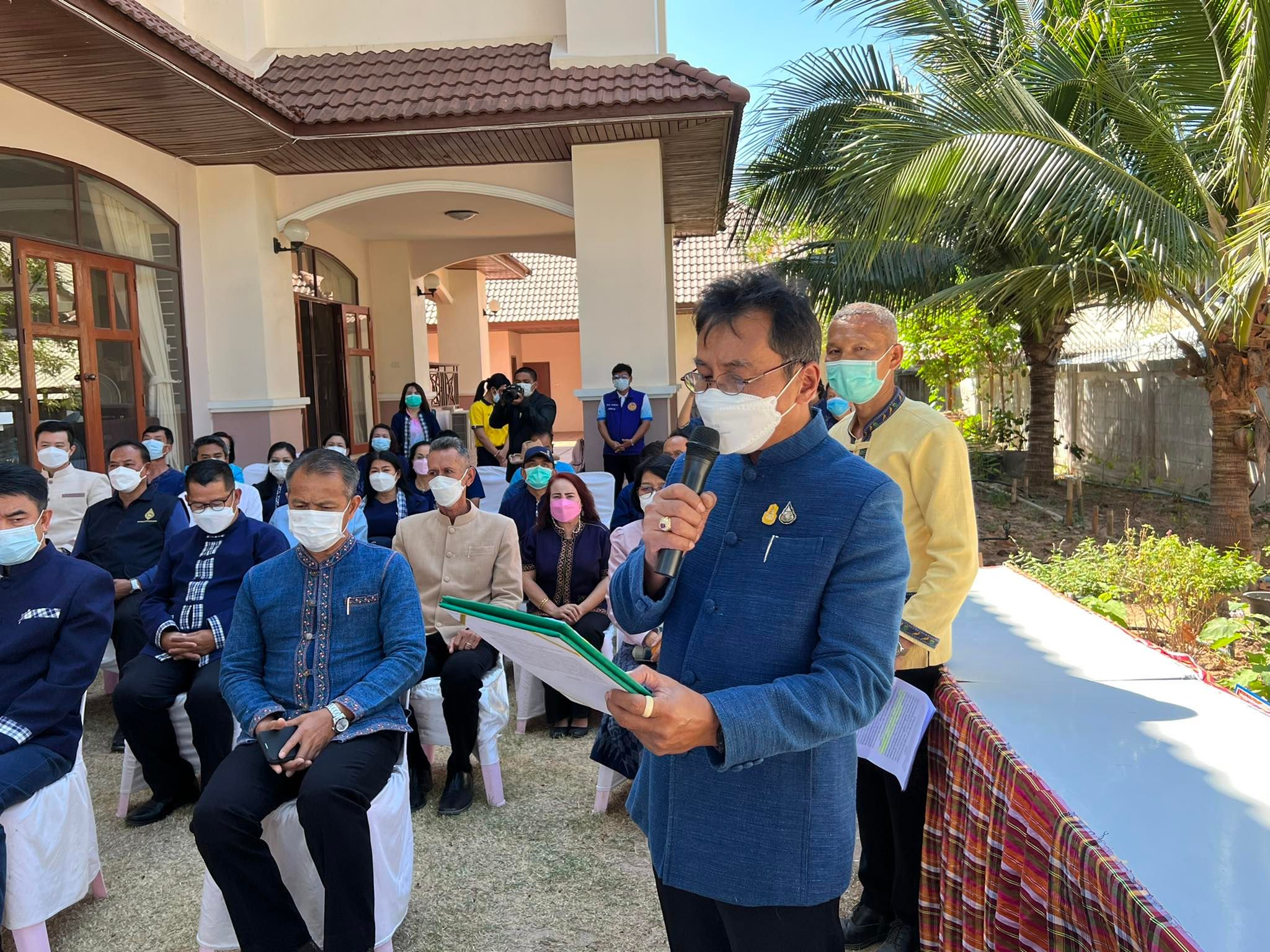 พช.ยโสธร พ่อเมืองผู้นำต้นแบบ ” ที่ว่างสร้างอาหาร” กิจกรรม โครงการอันเนื่องมาจากพระราชดำริและหลักปรัชญาของเศรษฐกิจพอเพียงกิจกรรม “ที่ว่างสร้างอาหาร”และกิจกรรมการน้อมนำแนวพระราชดำริของสมเด็จพระกนิษฐาธิราชเจ้า กรมสมเด็จพระเทพรัตนราชสุดาฯ สยามบรมราชกุมารี สร้างความมั่งคงทางอาหารสู่ปฏิบัติการ 90 วัน ปลูกผักสวนครัวเพื่อสร้างความมั่งคงทางอาหาร รอบ 2