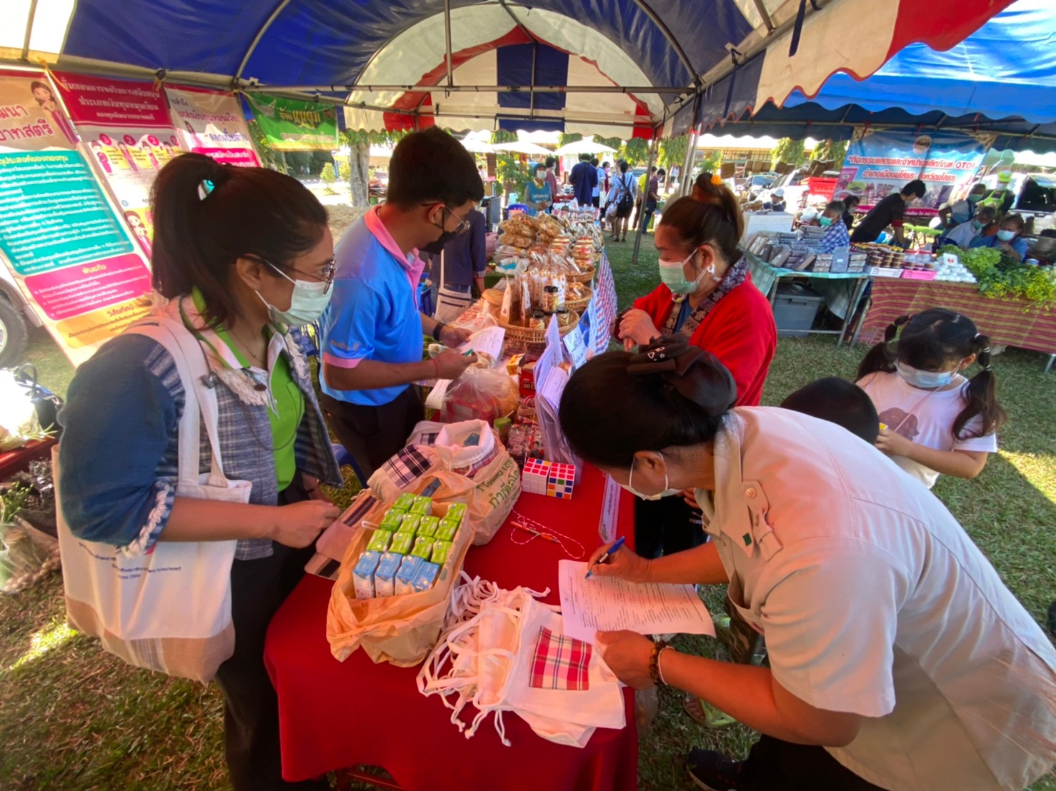 สำนักงานเลขานุการคณะอนุกรรมการบริหารกองทุนพัฒนาบทบาทสตรีจังหวัดยโสธร??