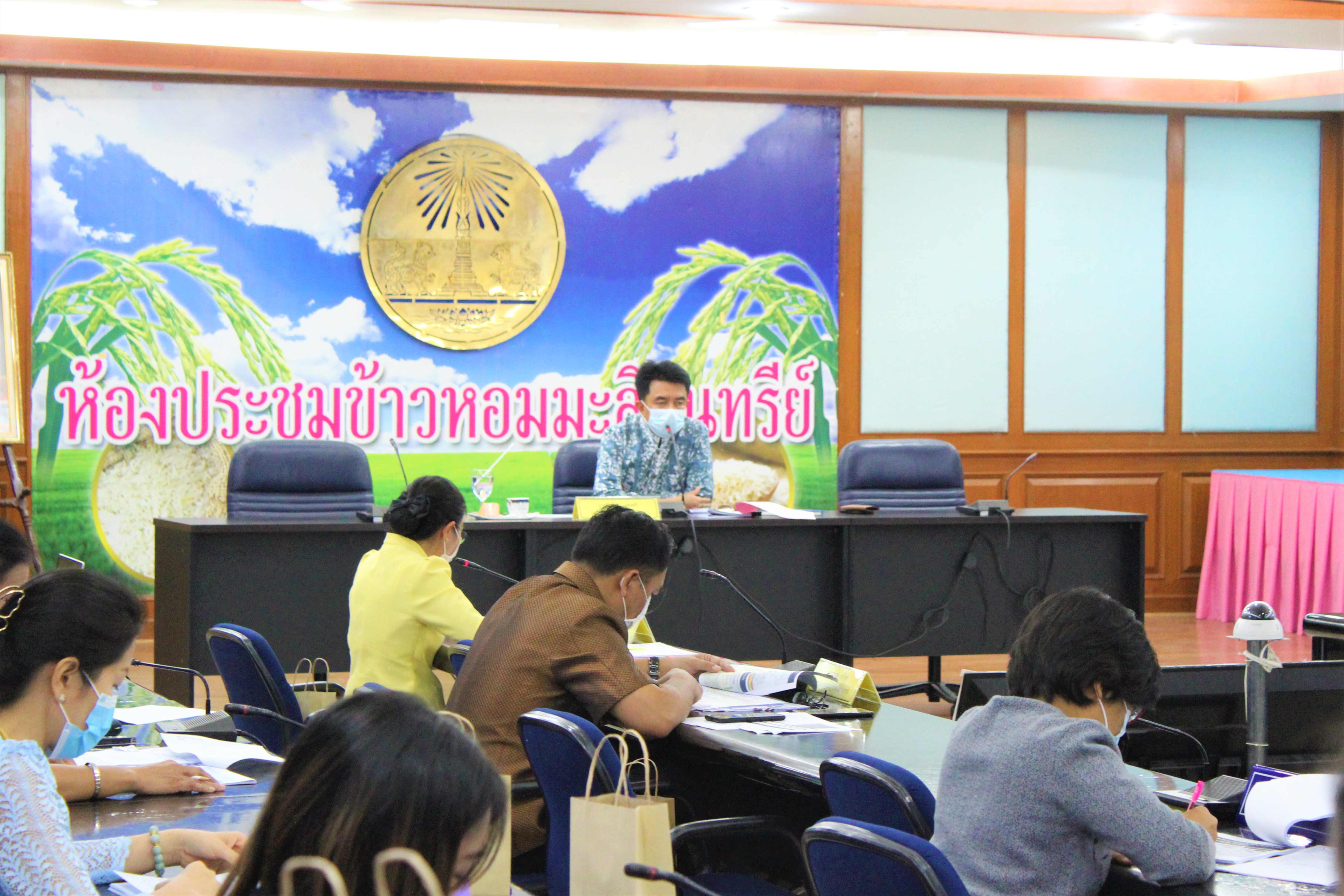 พช.ยโสธร ร่วมประชุมและชี้แจงผลการเร่งรัดติดตามการใช้จ่ายเงินงบประมาณ  ประจำปีงบประมาณ พ.ศ. 2565 ?