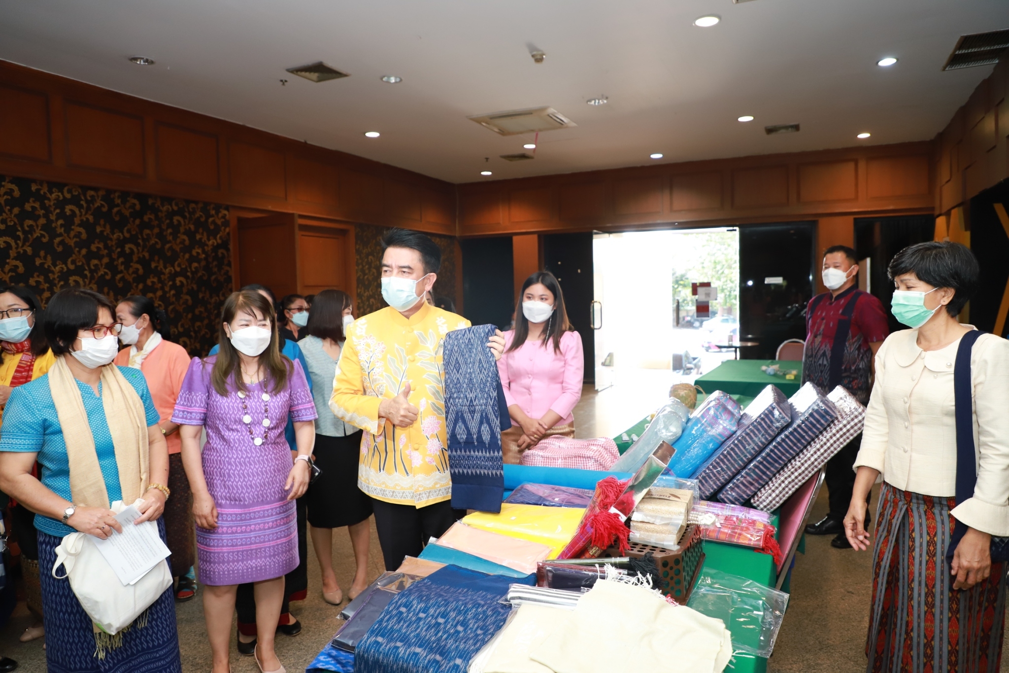 พช.ยโสธร ดำเนินโครงการยกระดับมาตรฐานสินค้าและบริการด้านการท่องเที่ยว และการค้าและสู่สากล กิจกรรมย่อยพัฒนาผู้ประกอบการ OTOP  ?