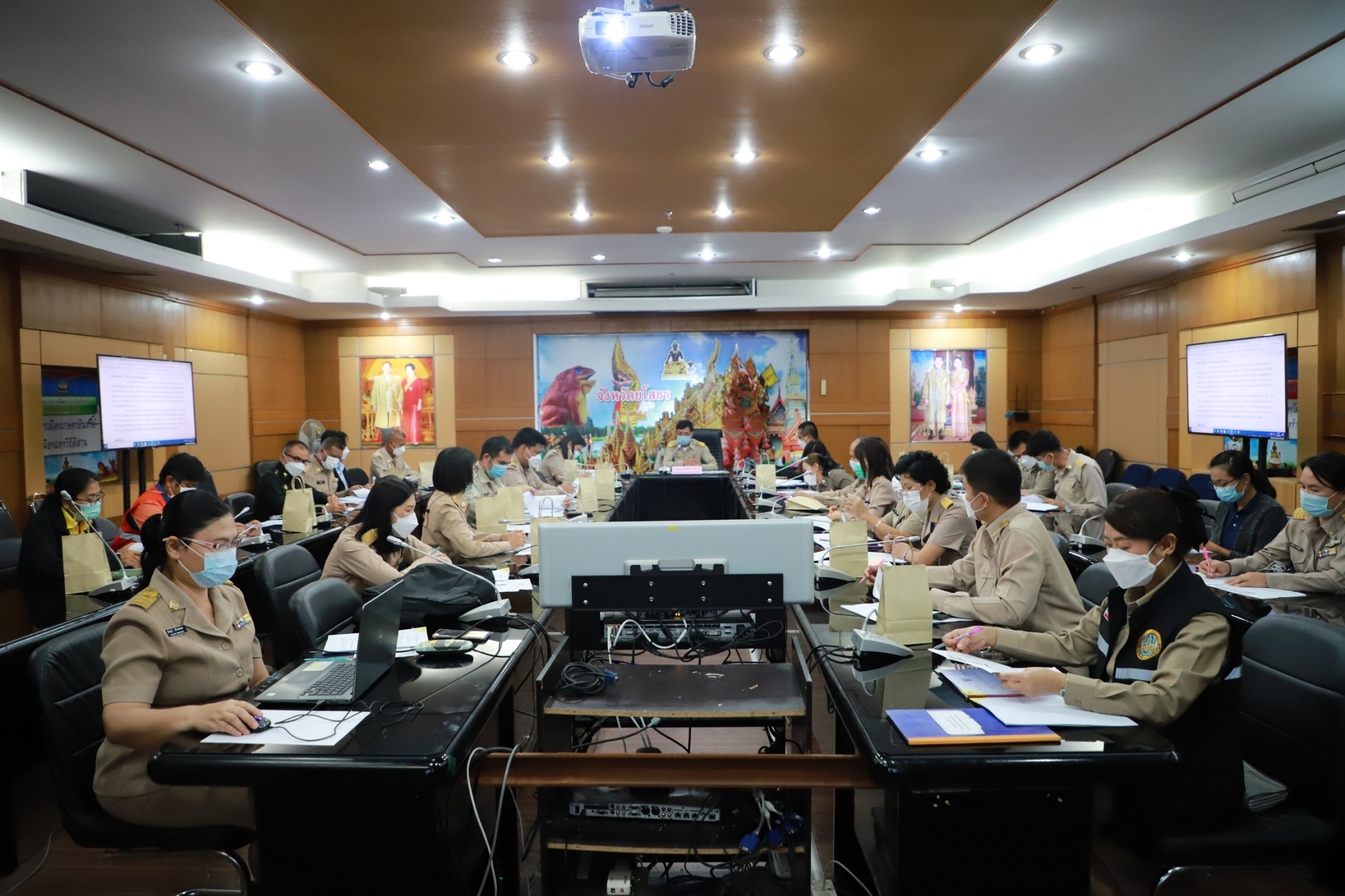 พช.ยโสธร ร่วมประชุมการสื่อสารแผนและจัดทำประเด็นที่สอดคล้องกับเรื่องสื่อสารสำคัญ ประจำปี พ.ศ.2565 ครั้งที่ 2 ( โครงการ 50 ความดี 50ปี จังหวัดยโสธร )