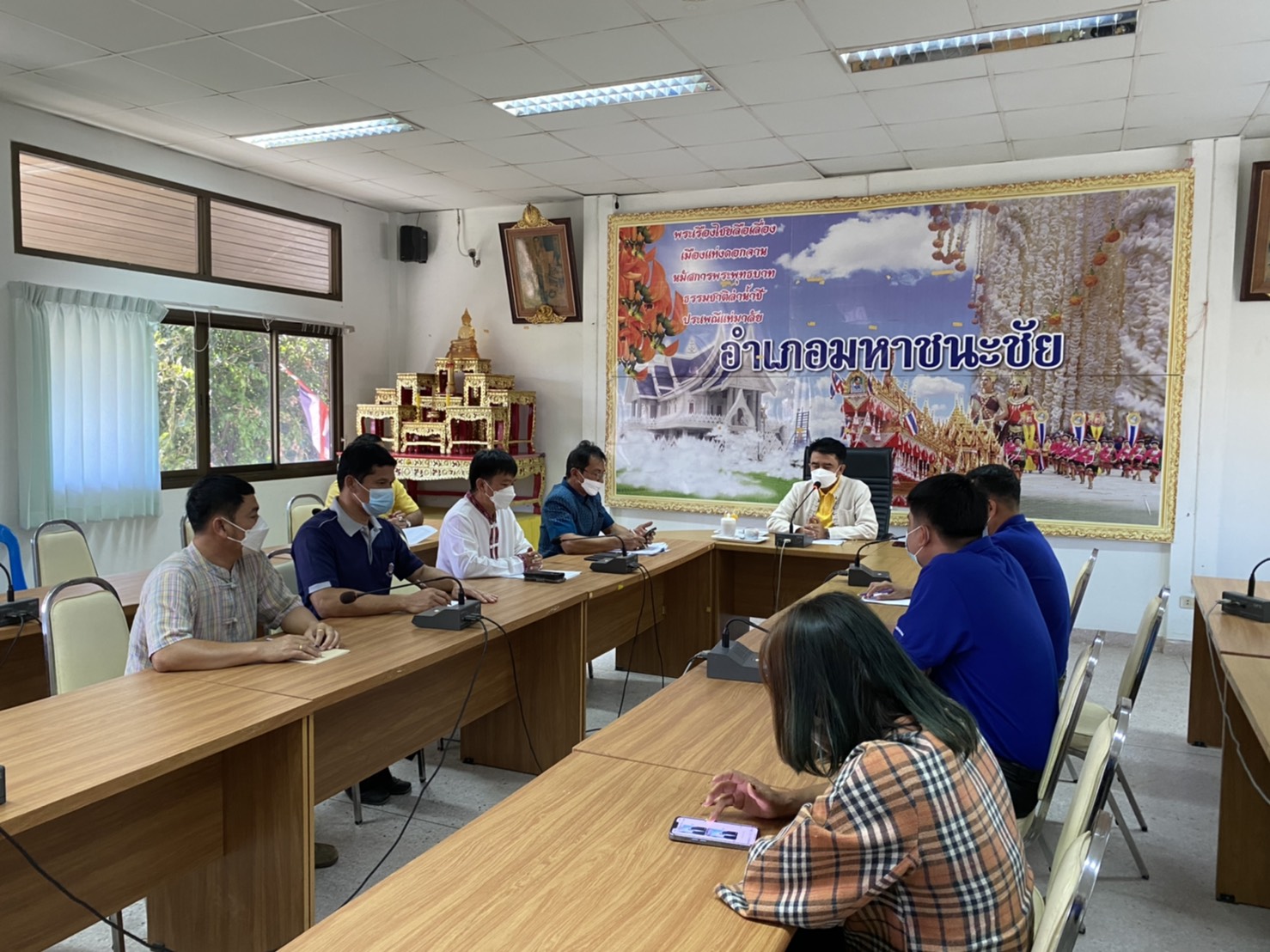 พช.ยโสธร  ประชุมติดตามการดำเนินงานโครงการพัฒนาพื้นที่ต้นแบบการพัฒนาคุณภาพชีวิตตามหลักทฤษฎีใหม่ประยุกต์สู่ “โคก หนอง นา โมเดล”  อำเภอมหาชนะชัย  ?