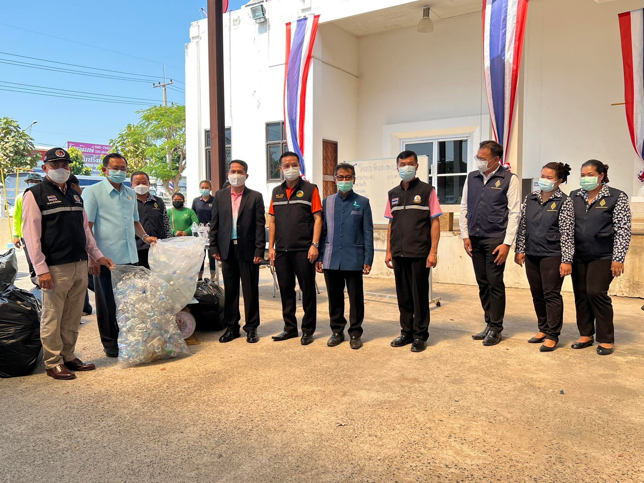 พช.ยโสธร ร่วมกิจกรรม โครงการ “คัด แยก (ขยะ) แลกบุญ” Kick Off นำขยะรีไซเคิลมาร่วมบริจาคเพื่อจำหน่าย ตามโครงการ “คัด แยก(ขยะ) แลกบุญ”  ครั้งที่ 2