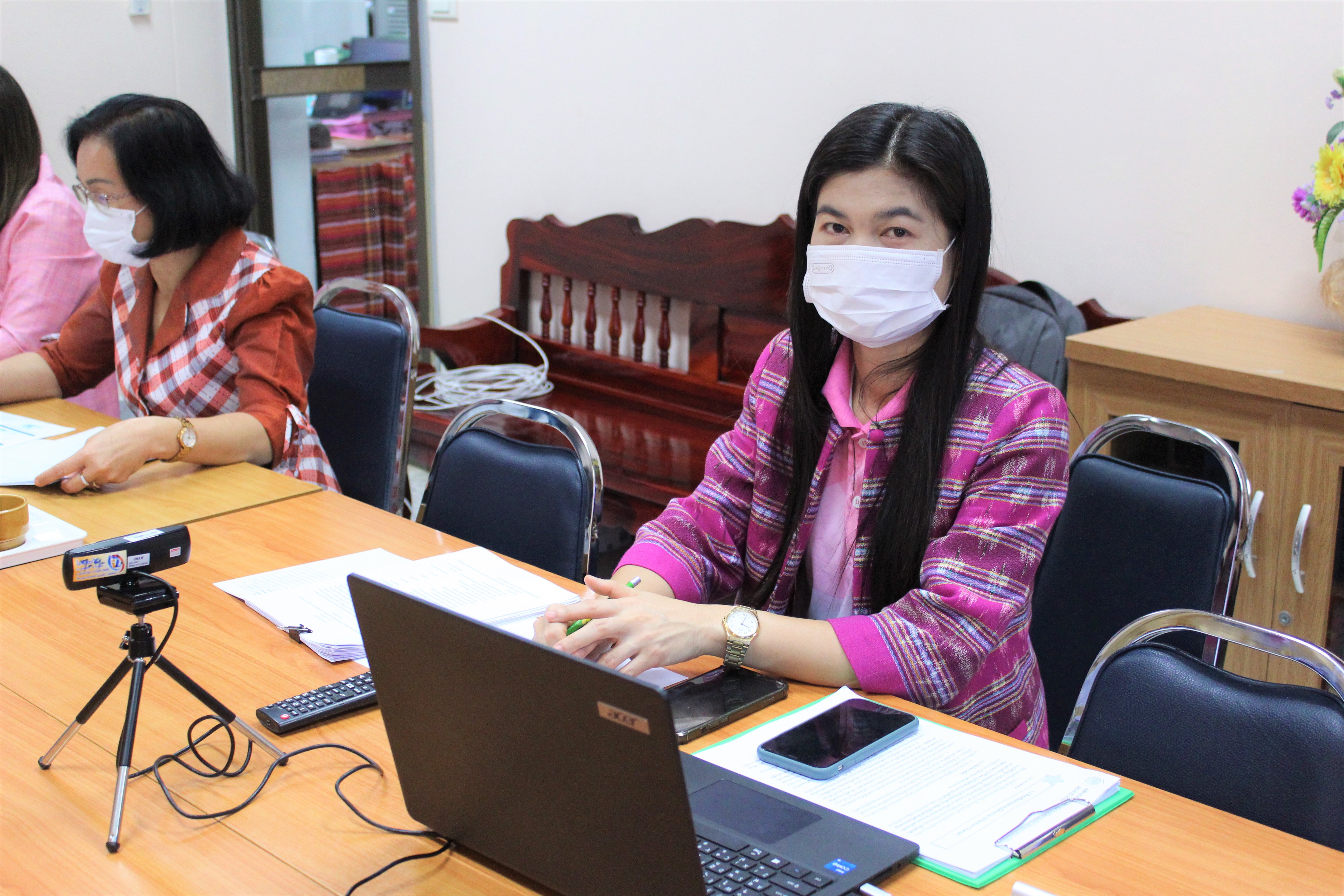 พช.ยโสธร ประชุมการดำเนินงานจัดทำสารสนเทศตำบลต้นแบบเพื่อพัฒนาคุณภาพชีวิต ระดับจังหวัด ประจำปี 2565  ผ่านระบบออนไลน์  (Zoom Cloud Meeting)  ?