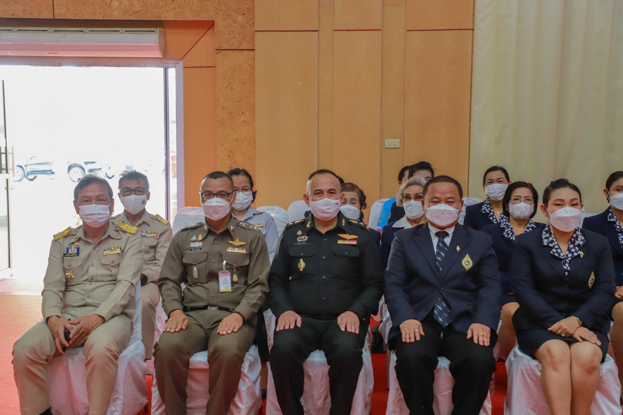 พช.ยโสธร  ร่วมกิจกรรมวันคล้ายวันสถาปนากองอาสารักษาดินแดน ครบรอบ 68 ปี และมอบทุนการศึกษาของสมาคมแม่บ้านมหาดไทย ประจำปี 2565