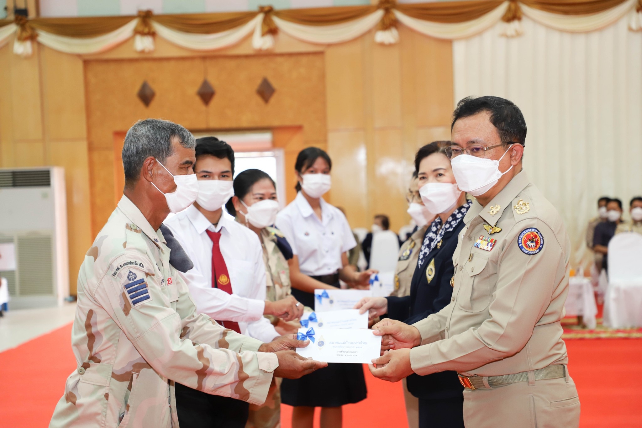 พช.ยโสธร  ร่วมกิจกรรมวันคล้ายวันสถาปนากองอาสารักษาดินแดน ครบรอบ 68 ปี และมอบทุนการศึกษาของสมาคมแม่บ้านมหาดไทย ประจำปี 2565
