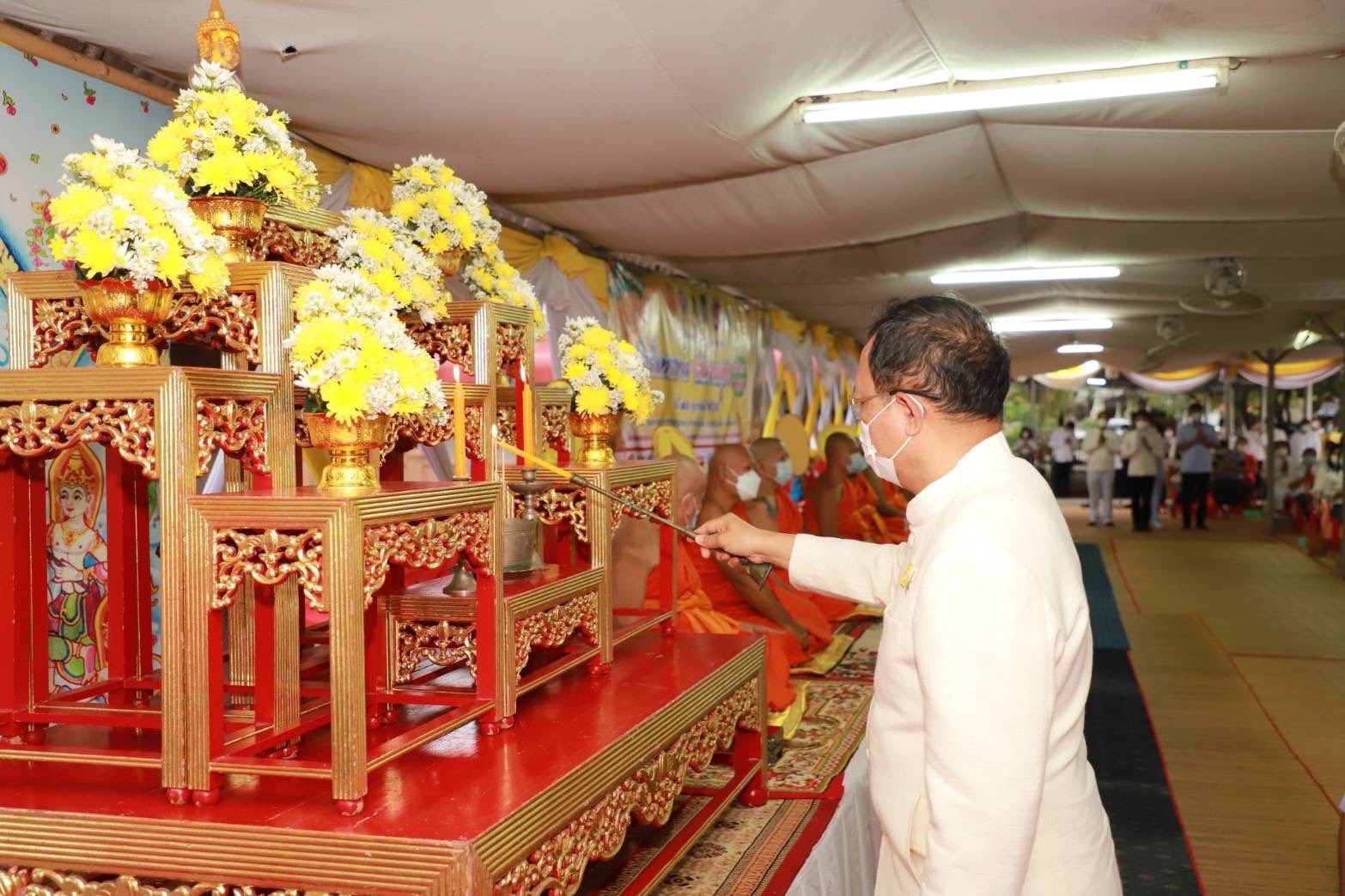 พช.ยโสธร ร่วมทำบุญตักบาตร เนื่องในวันมาฆบูชา ณ วัดมหาธาตุ (พระอารามหลวง)?