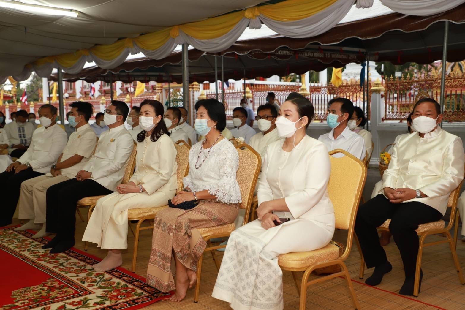 พช.ยโสธร ร่วมทำบุญตักบาตร เนื่องในวันมาฆบูชา ณ วัดมหาธาตุ (พระอารามหลวง)?