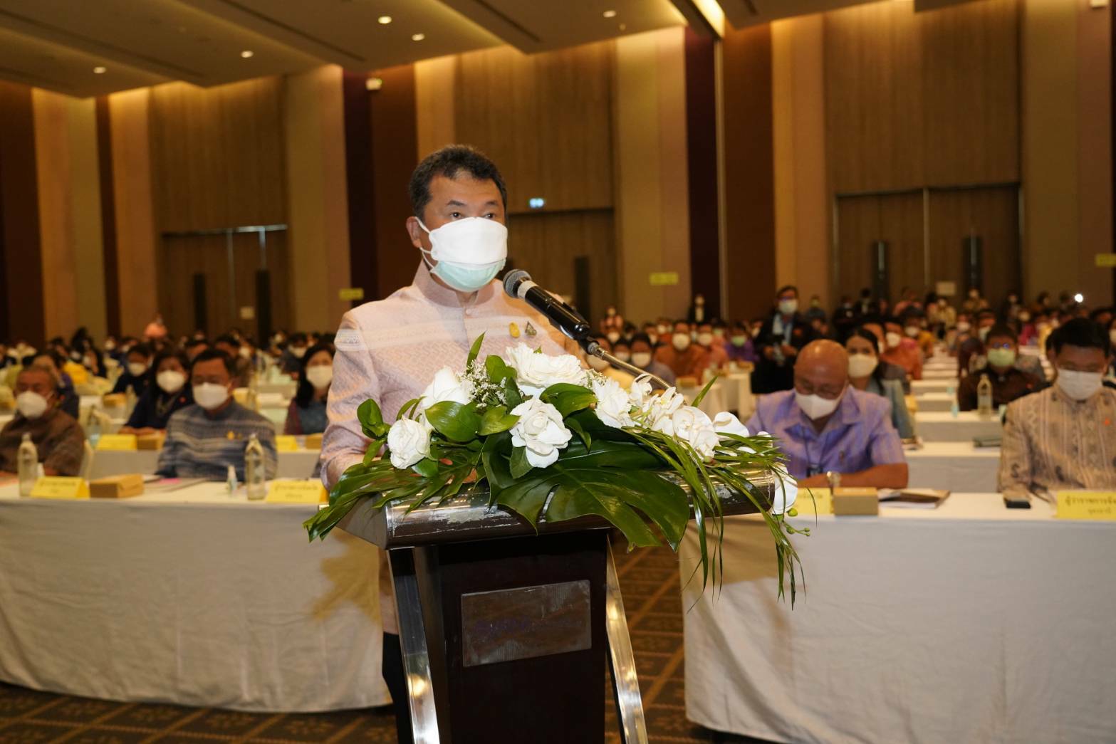 จังหวัดยโสธร ร่วมประชุมเชิงปฏิบัติการเพื่อซักซ้อมแนวทางการขับเคลื่อนศูนย์อำนวยการขจัดความยากจนและพัฒนาคนทุกช่วงวัยอย่างยั่งยืนตามหลักปรัชญาของเศรษฐกิจพอเพียง (ศพจ.) ในระดับพื้นที่ ประจำปีงบประมาณ พ.ศ.2565ภาคตะวันออกเฉียงเหนือ