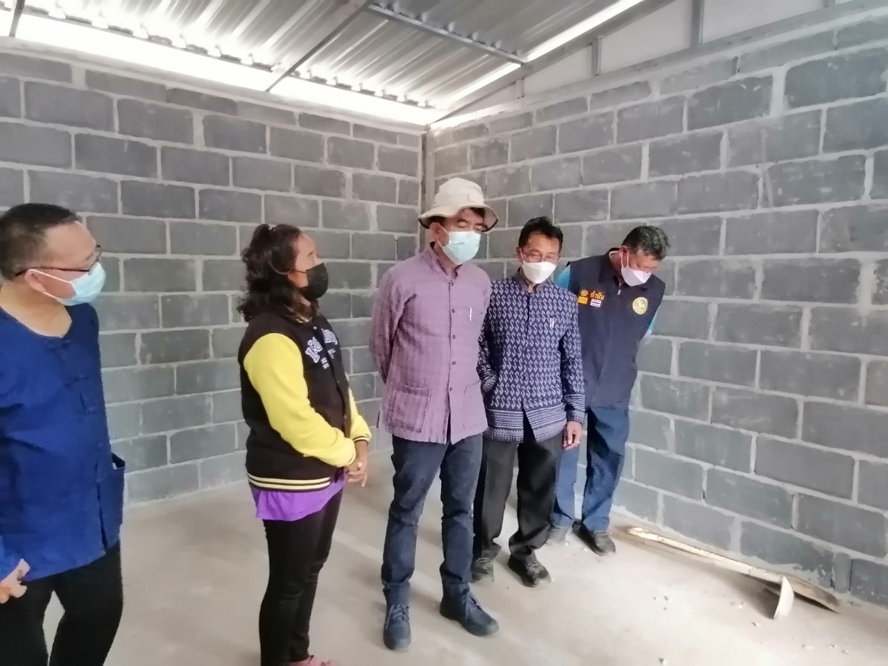 รองพ่อเมือง ลงพื้นที่ติดตาม/ สนับสนุน / ให้กำลังใจ กลุ่มครัวเรือน เป้าหมาย TPMAP ปี 2565 และโครงการพัฒนาพื้นที่ต้นแบบเพื่อการพัฒนาคุณภาพชีวิตตามหลักทฤษฎีใหม่ประยุกต์สู่โคกหนองนาโมเดล ของครัวเรือน