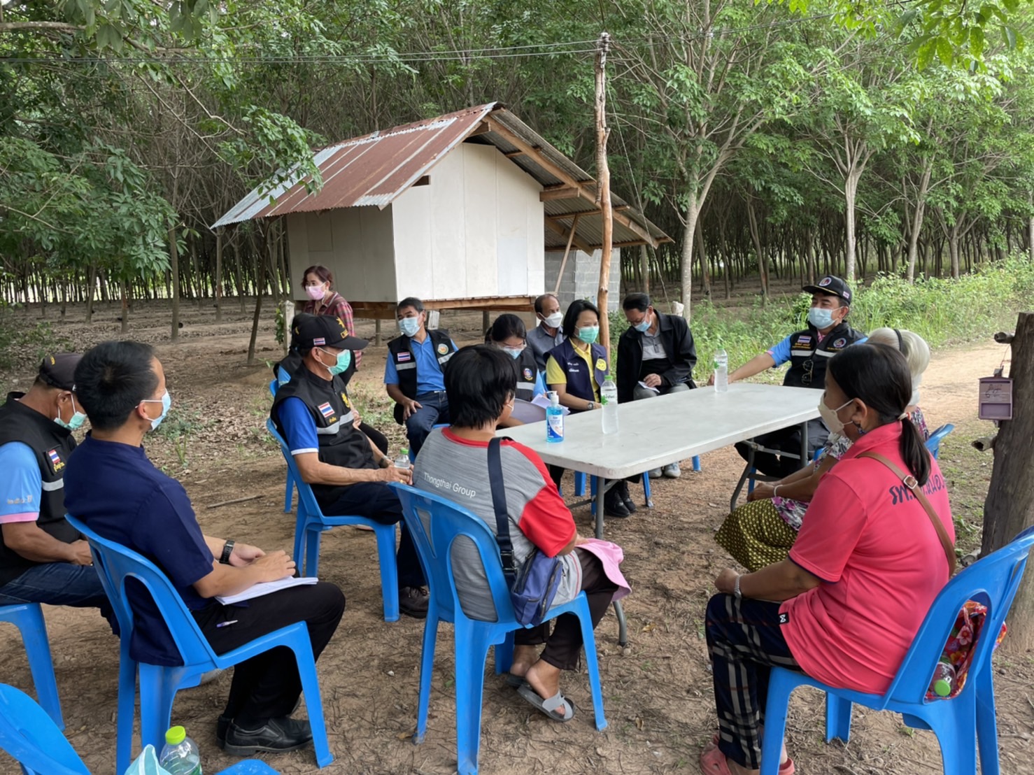 รองพ่อเมืองยโสธร ลงพื้นที่ปฏิบัติการ “คนยโสธร…ไม่ทอดทิ้งกัน” ภายใต้ศูนย์อำนวยการขจัดความยากจนและพัฒนาคนทุกช่วงวัยอย่างยั่งยืนตามหลักปรัชญาของเศรษฐกิจพอเพียง จังหวัดยโสธร
