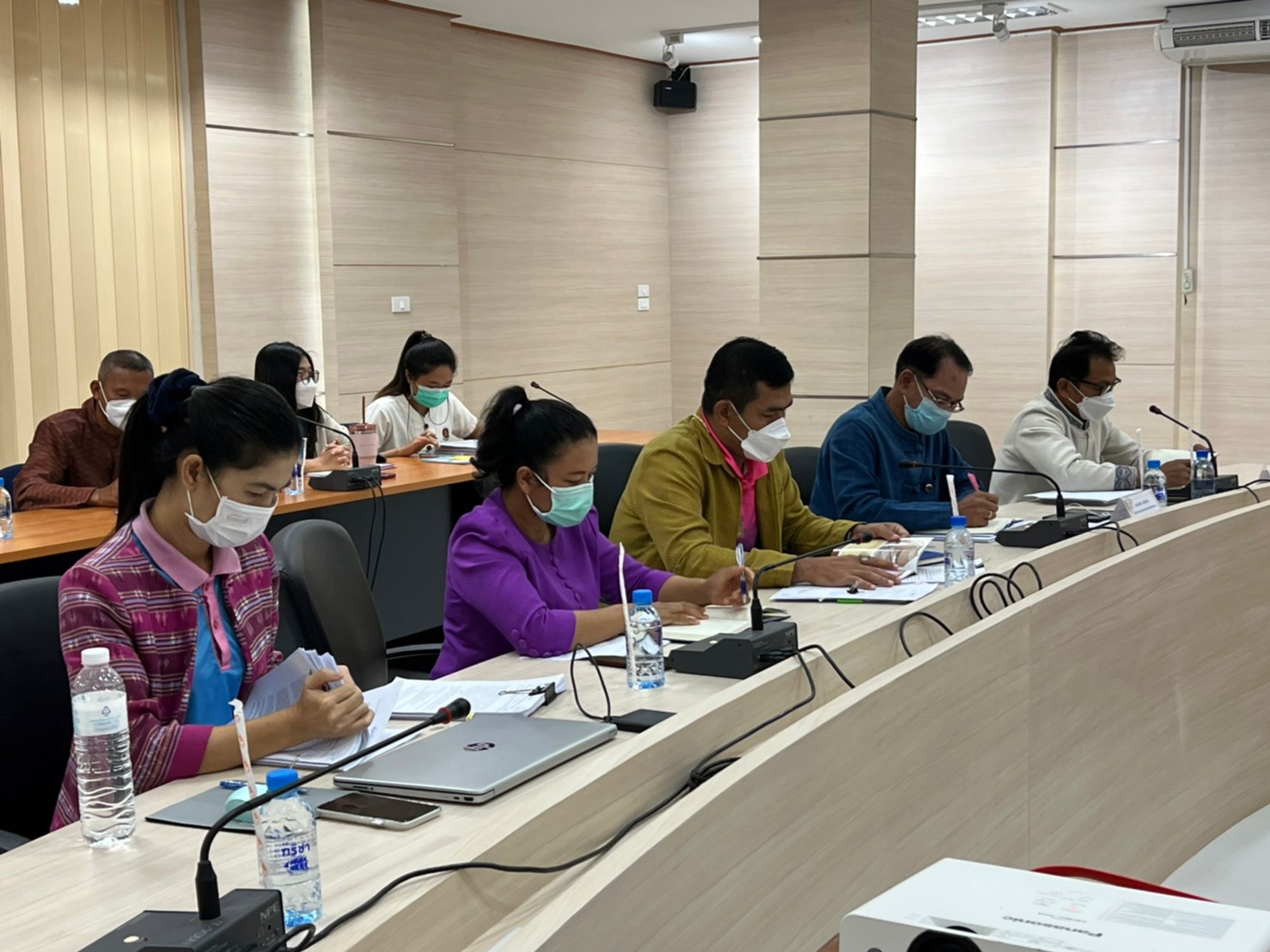 พช.ยโสธร ประชุมเจ้าหน้าที่สังกัดสำนักงานพัฒนาชุมชนจังหวัดยโสธร