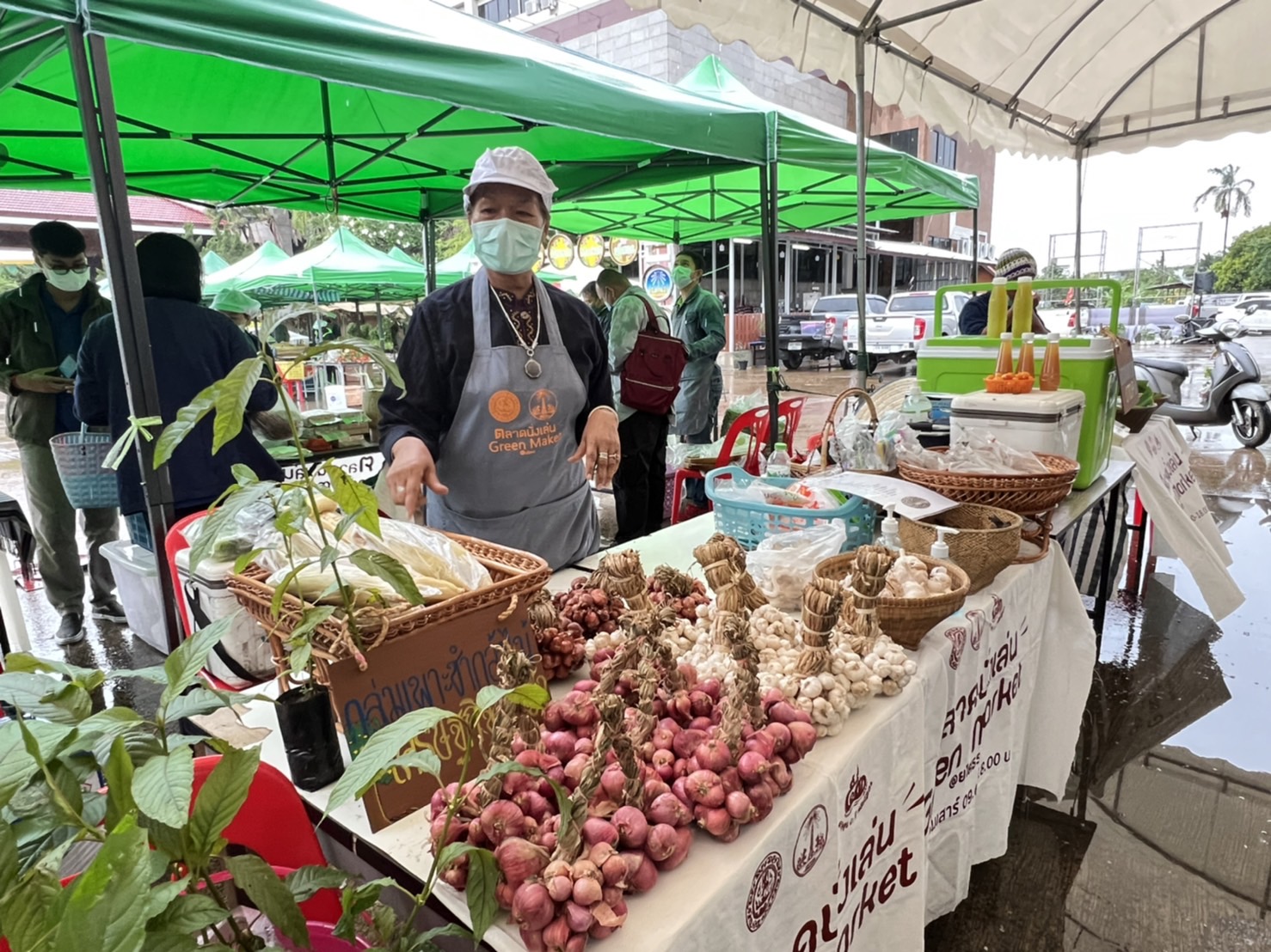 พช.ยโสธร  ร่วมกิจกรรมส่งเสริมตลาดสินค้าเกษตรอินทรีย์ “ตลาดนั่งเล่นกรีนมาร์เก็ต “สะออน 50 ปี ศรียโสธร”