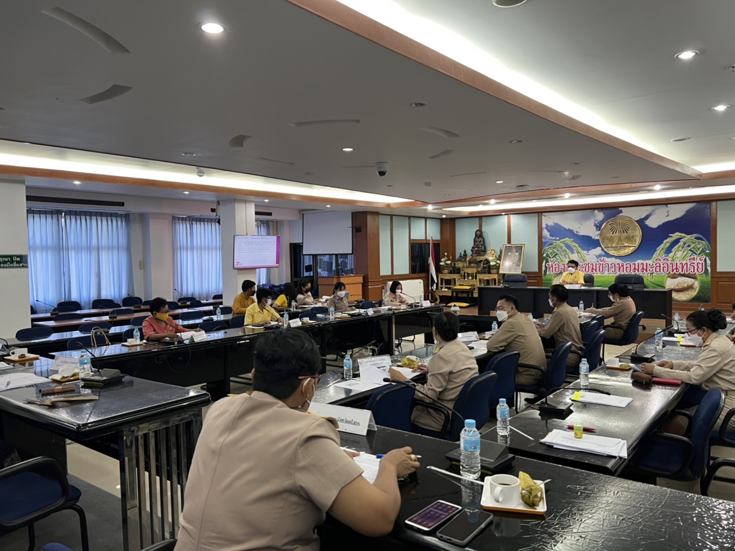 พช.ยโสธร ประชุมคณะอนุกรรมการบริหารกองทุนพัฒนาบทบาทสตรีจังหวัดยโสธร ครั้งที่ 4/2565