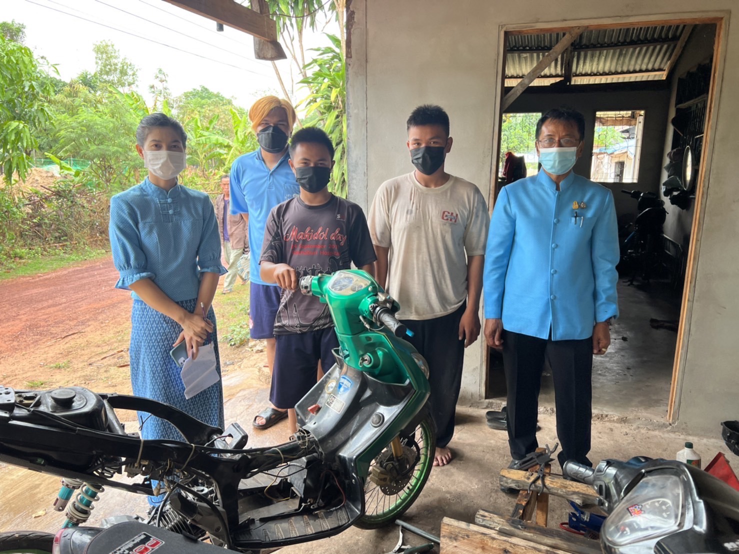 พช.ยโสธร…ติดตามและเยี่ยมให้กำลังใจแก่เยาวชนกลุ่มเสี่ยงและผู้ผ่านการบำบัด…กิจกรรมสนับสนุนกิจกรรมศูนย์เรียนรู้ต้นแบบหนุนเสริมสัมมาชีพชุมชนแก่เยาวชนกลุ่มเสี่ยงและผู้ผ่านการบำบัด ประจำปี 2564