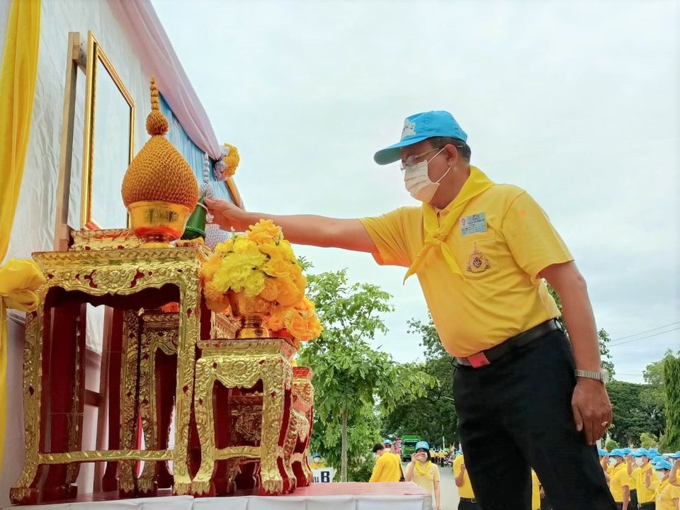 พช.ยโสธส ร่วมจิตอาสาพระราชทานจังหวัดยโสธร ทำความดี จิตอาสาพัฒนาปรับปรุงภูมิทัศน์ เนื่องในวันฉัตรมงคล