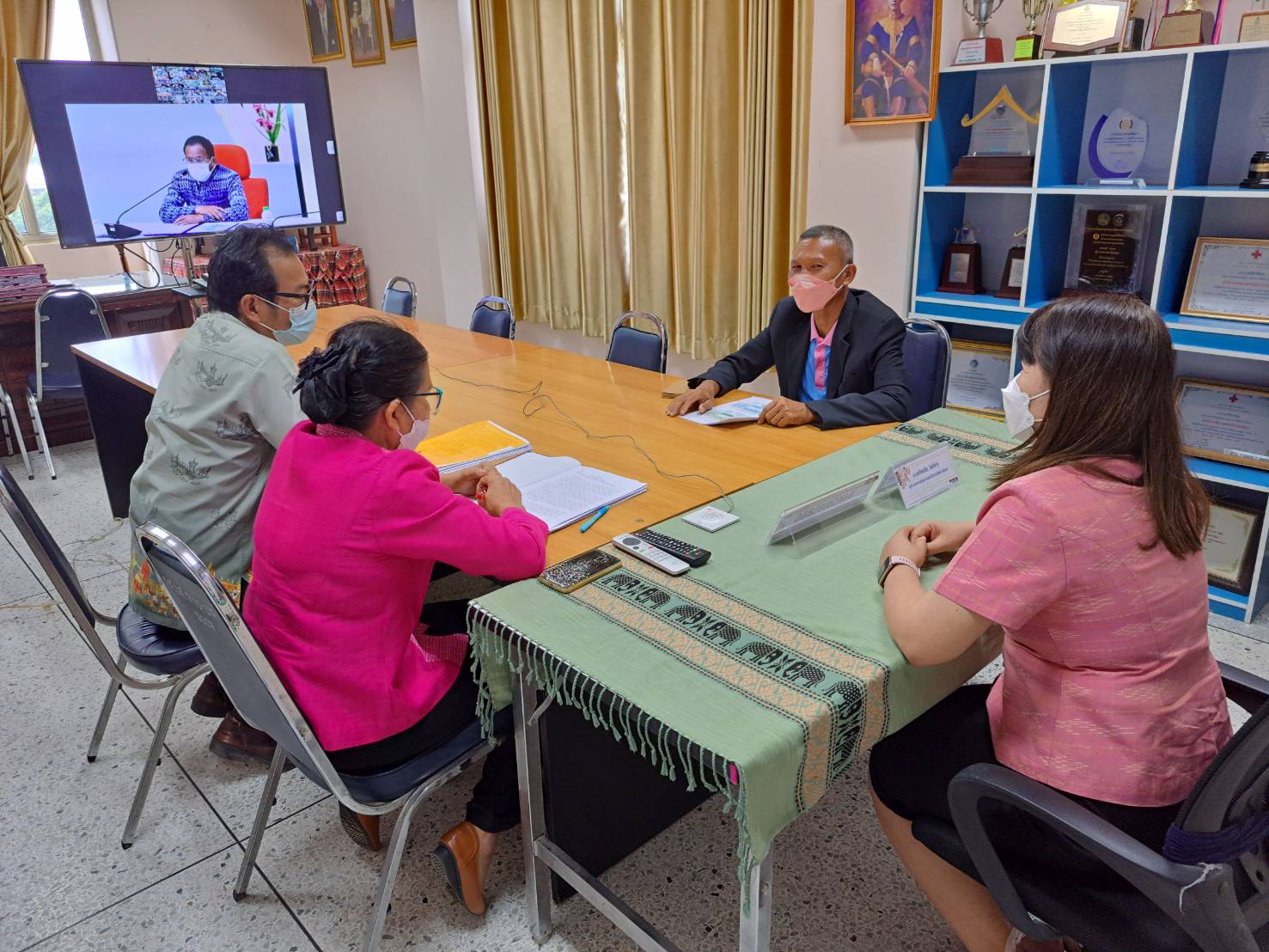 พช.ยโสธร ร่วมรับฟังการประชุมชี้แจงเพื่อสร้างความเข้าใจเกี่ยวกับการคุ้มครองข้อมูลส่วนบุคลของกรมการพัฒนาชุมชน ผ่านระบบ Video Conference