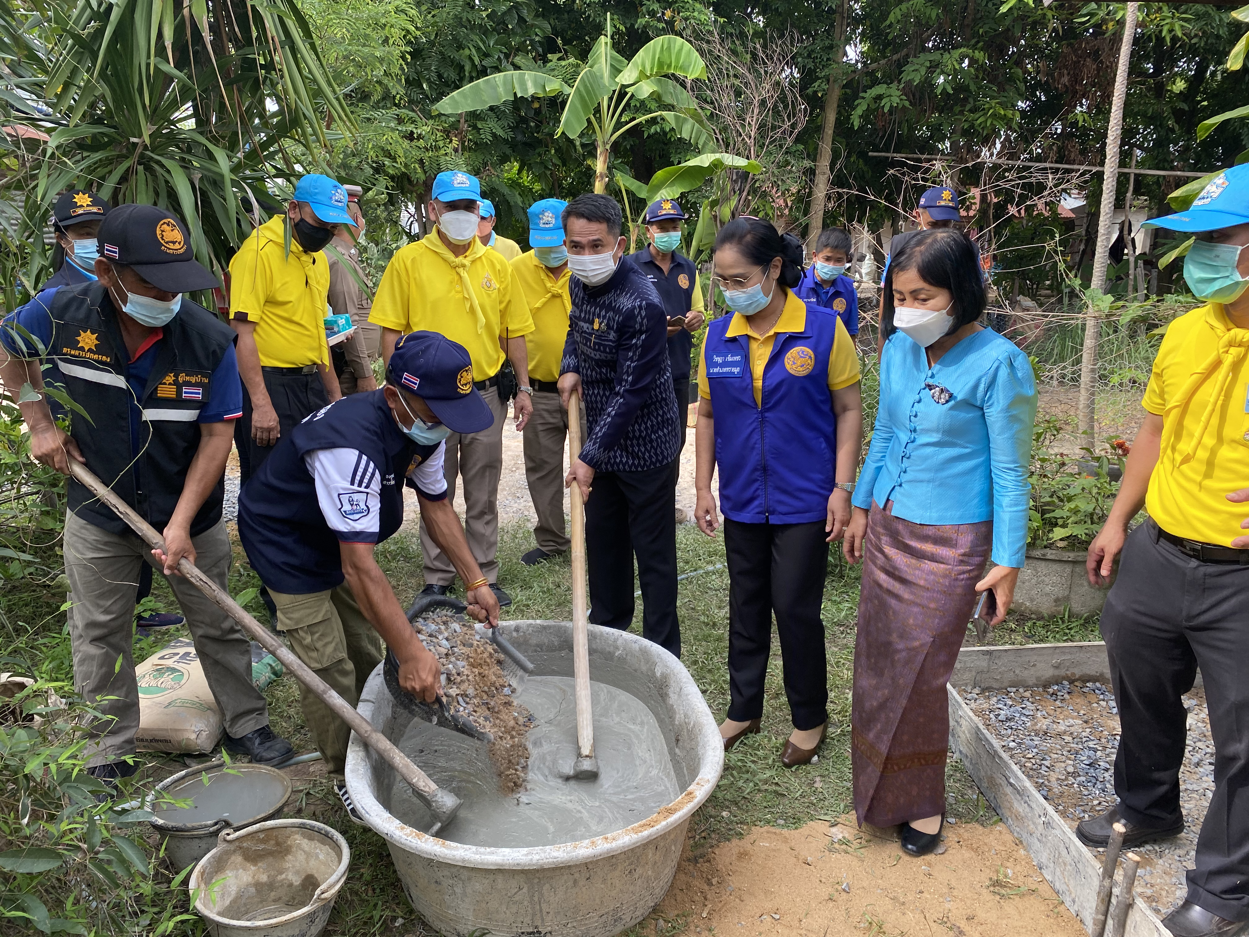 ??รองผู้ว่าราชการจังหวัดยโสธร ปฏิบัติการ “คนยโสธร…ไม่ทอดทิ้งกัน” ลุยสร้างความมั่นคงด้านที่อยู่อาศัยให้กับครัวเรือนเป้าหมาย TPMAP อำเภอทรายมูล จังหวัดยโสธร