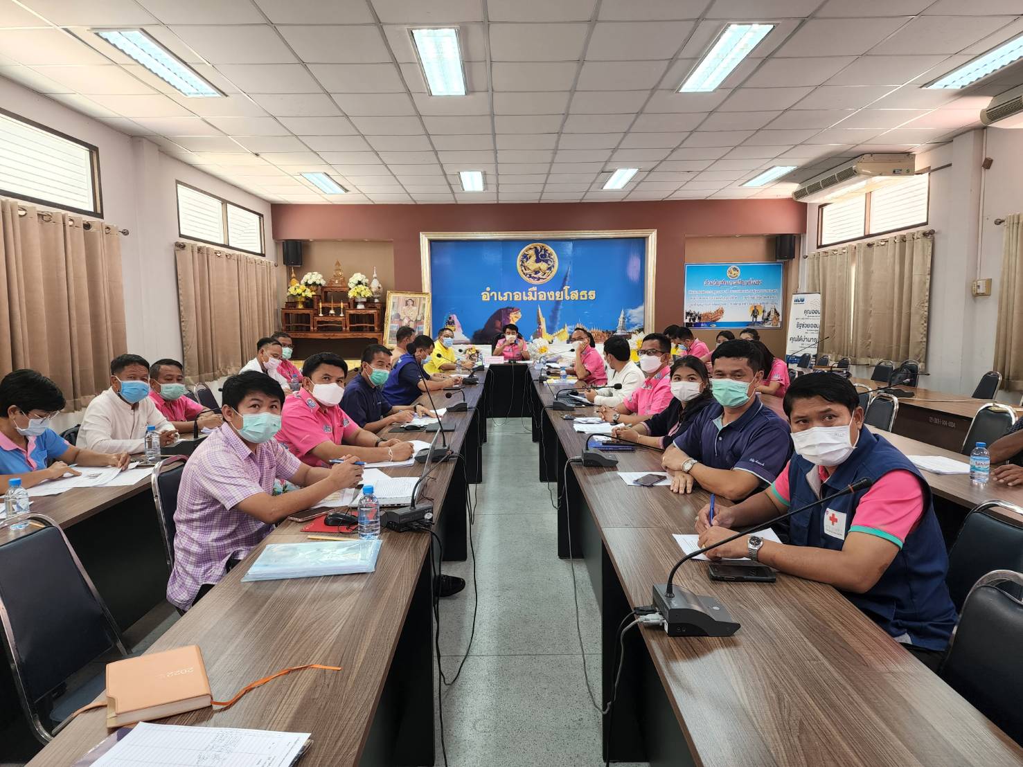 พช.ยโสธร ประชุม การขับเคลื่อนการดำเนินงานขจัดความยากจนและพัฒนาคนทุกช่วงวันยอย่างยั่งยืนตามหลักปรัชญาของเศรษฐกิจพอเพียงในระดับพื้นที่