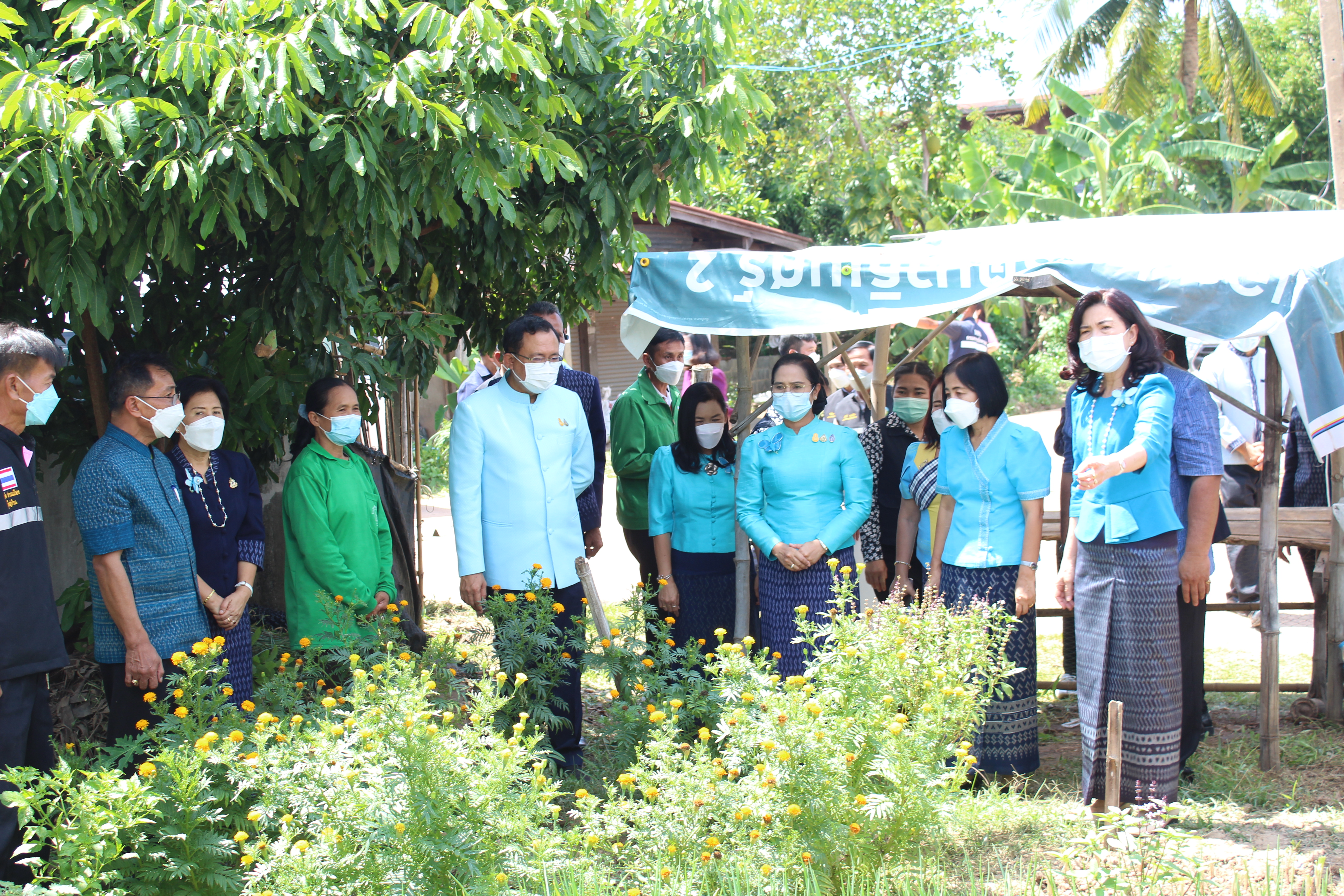 ผู้ว่าราชการจังหวัดยโสธรพร้อมนายกเหล่ากาชาด ลงพื้นที่ตรวจเยี่ยม/ให้กำลังใจ การดำเนินกิจกรรม “ที่ว่างสร้างอาหาร”และกิจกรรมสร้างความมั่นคงทางอาหารสู่ปฏิบัติการ 90 วัน