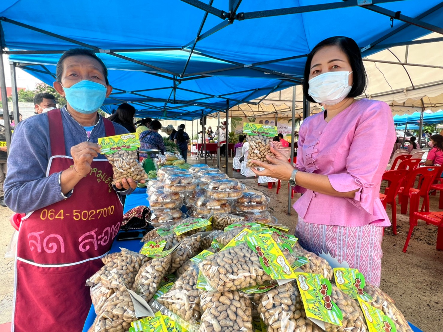 พช.ยโสธร ร่วมพิธีเปิดกิจกรรมส่งเสริมการบริโภคสินค้าเกษตร/ผลไม้ในจังหวัด ครั้งที่ 1 ภายใต้ชื่องาน “ Fruits Farm  Showcase สะออน 50 ปี ศรียโสธร ”