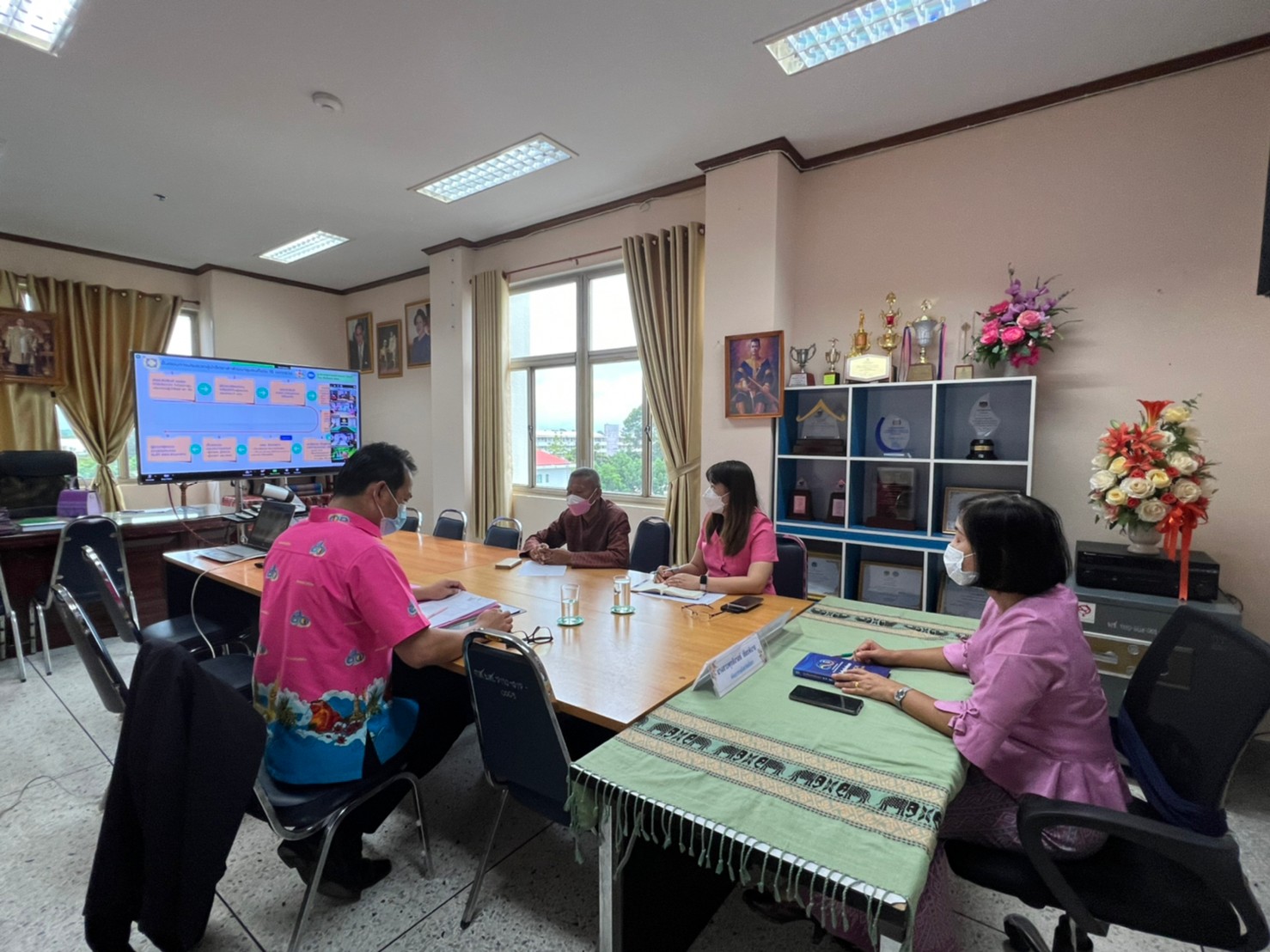 พช.ยโสธร  ร่วมประชุมเตรียมความพร้อมการประกวดผู้นำจิตอาสาพัฒนาชุมชนดีเด่น ผ่านระบบ (Zoom Cloud Meeting)