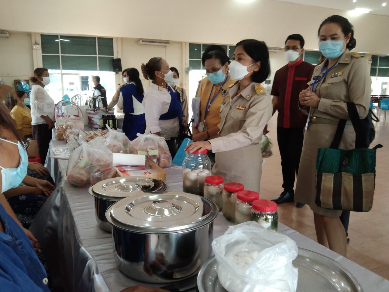 พช.ยโสธร คัดเลือกกองทุนพัฒนาบทบาทสตรีดีเด่น ระดับจังหวัด ประจำปี 2565 ณ อำเภอคำเขื่อนแก้ว