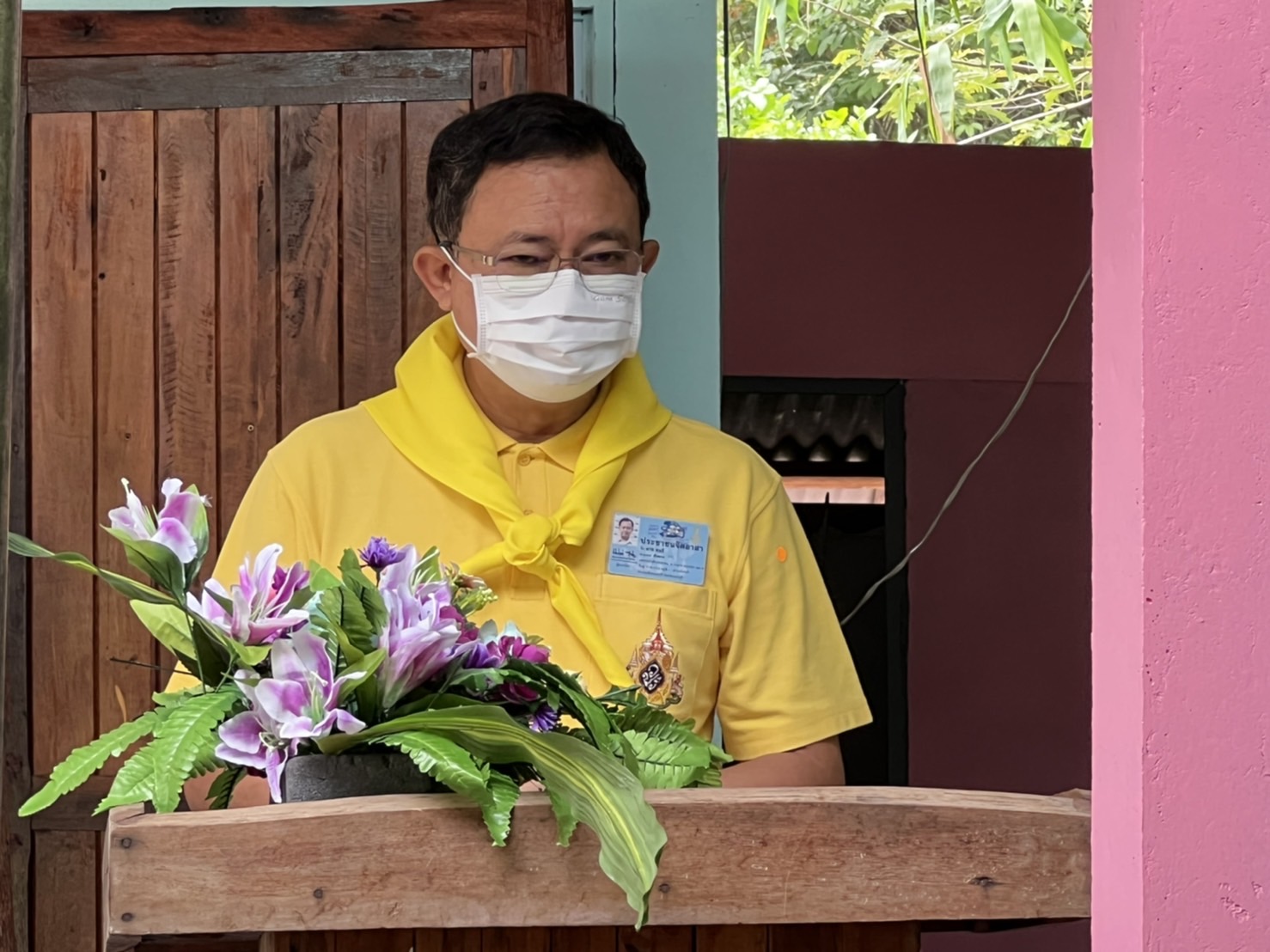 ผู้ว่าราชการจังหวัดยโสธร   มอบบ้านโครงการขจัดความยากจนและพัฒนาคนทุกช่วงวัย เนื่องในโอกาสมหามงคลพระราชพิธีบรมราชาภิเษกและวันฉัตรมงคล ประจำปี 2565