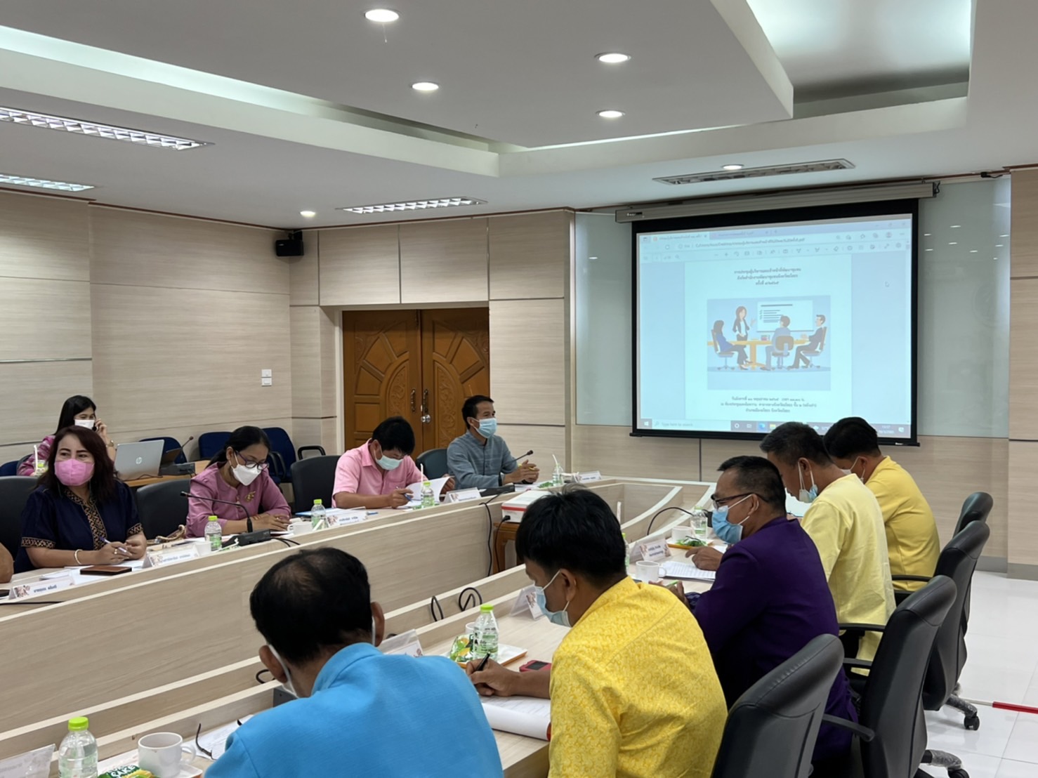 พช.ยโสธร ประชุมผู้บริหารและเจ้าหน้าที่พัฒนาชุมชนสังกัดสำนักงานพัฒนาชุมชนจังหวัดยโสธร ครั้งที่ 4 / 2565