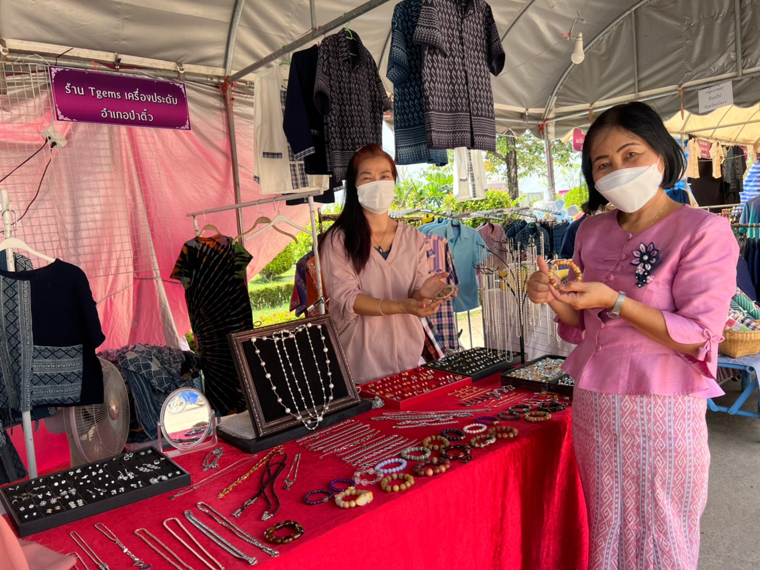 พช.ยโสธร   จัดแสดงและจำหน่ายผลิตภัณฑ์ OTOP ในงานประเพณีบุญบั้งไฟ จังหวัดยโสธร     ระหว่างวันที่ 12 -16 พฤษภาคม 2565  