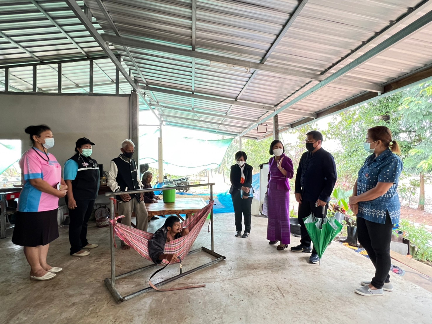 พช.ยโสธร ลงพื้นที่ติดตามให้กำลังใจครัวเรือนเป้าหมายตามโครงการขจัดความยากจนและพัฒนาคนทุกช่วงวัยอย่างยืน ตามหลักปรัชญาของเศรษฐกิจพอเพียงในพื้นที่อำเภอเมืองยโสธร 