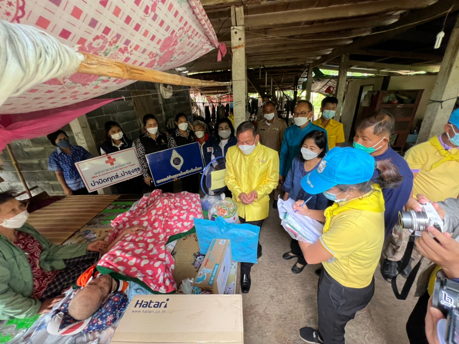 พช.ยโสธร ลงพื้นที่ติดตาม/ ให้กำลังใจครัวเรือนเป้าหมายตามโครงการขจัดความยากจนและพัฒนาคนทุกช่วงวัยอย่างยืน ตามหลักปรัชญาของเศรษฐกิจพอเพียงในพื้นที่ ตำบลสิงห์  อำเภอเมืองยโสธร 