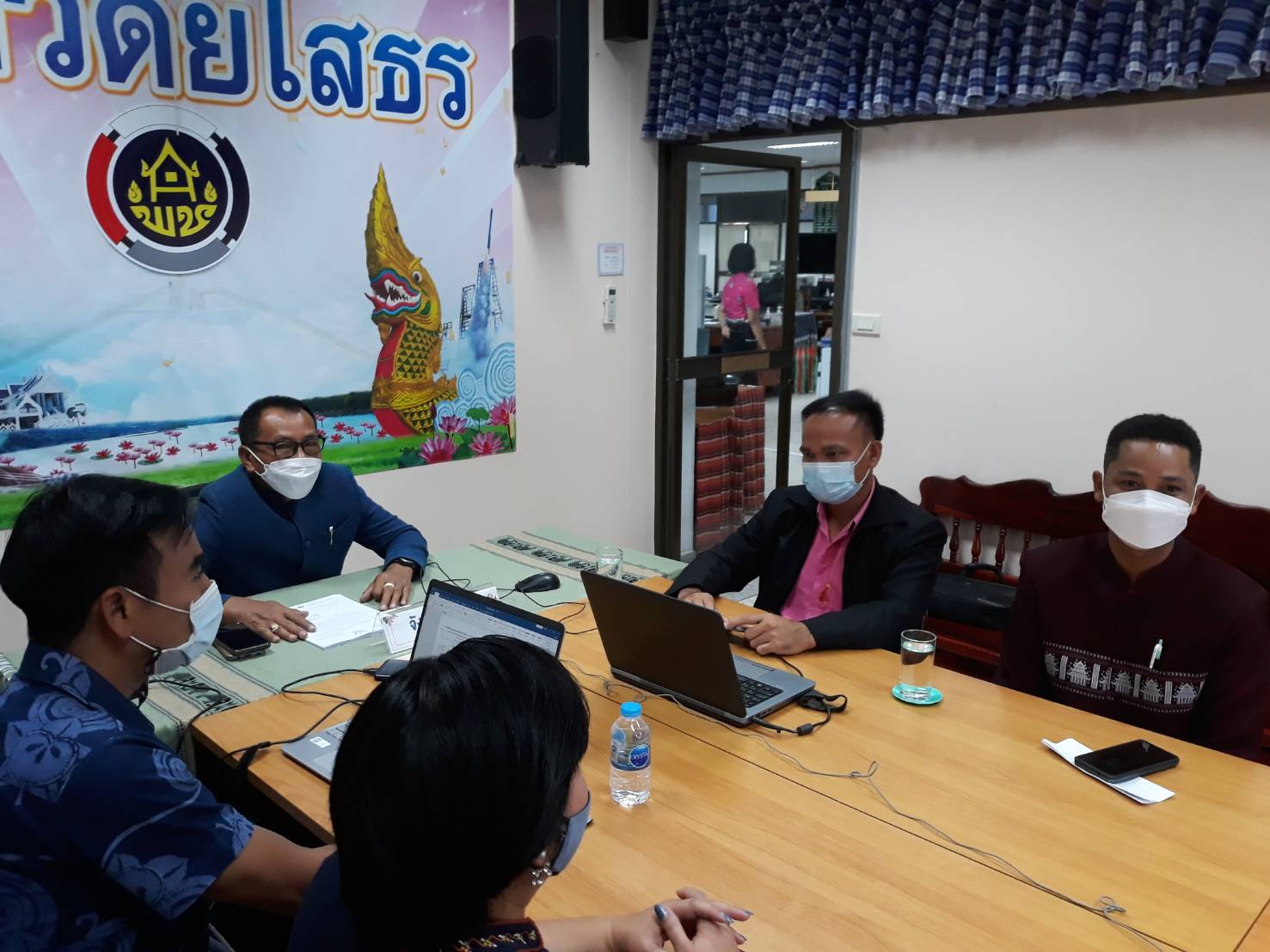 พช.ยโสธร ติดตาม นิเทศงานโครงการเสริมสร้างศักยภาพกองทุนชุมชนและการเข้าถึงแหล่งทุน กิจกรรมสนับสนุนเชิงวิชาการจัดการความรู้ศูนย์สาธิตการตลาดต้นแบบ