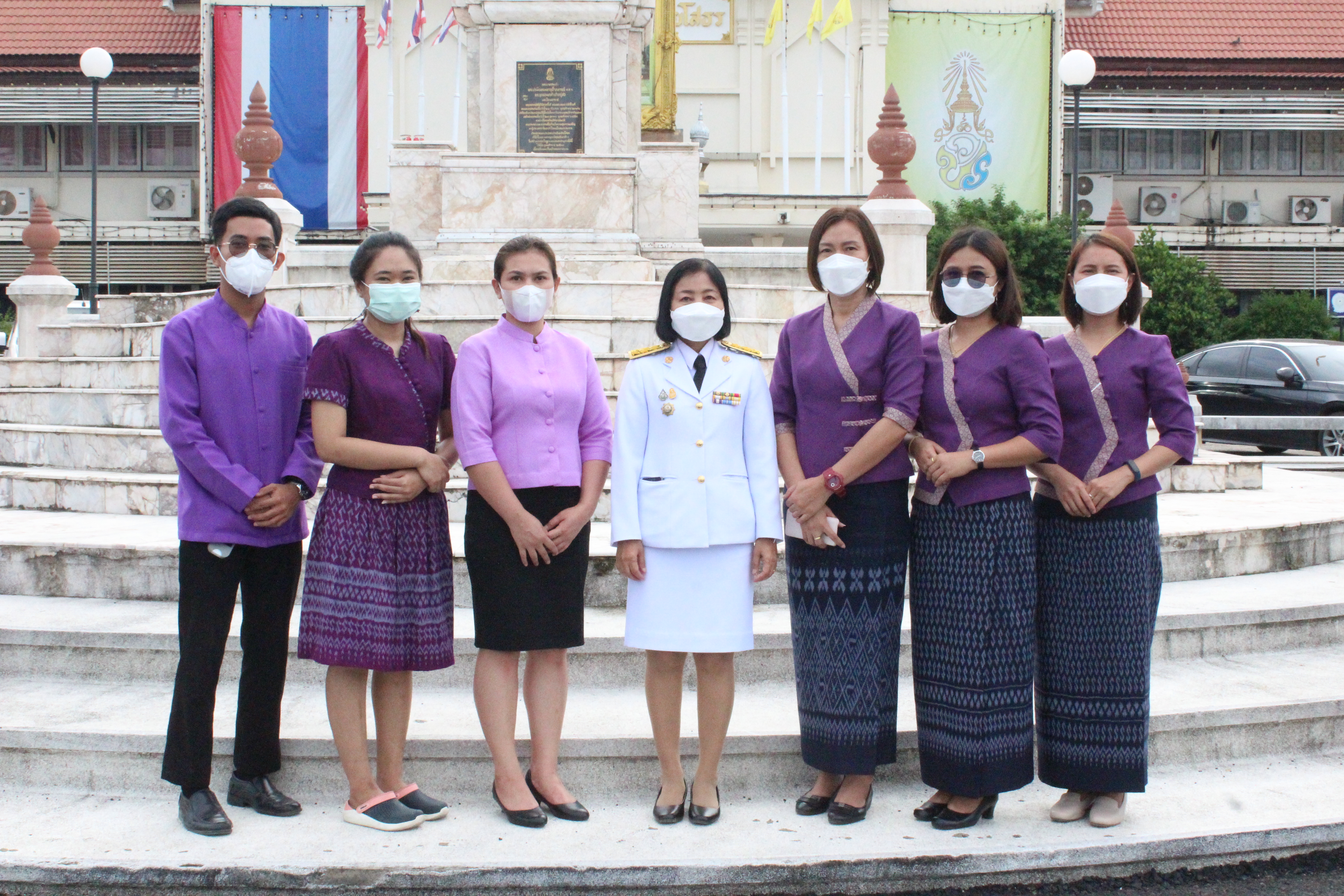 พช.ยโสธร ร่วมพิธีทำบุญตักบาตรถวายพระราชกุศลเฉลิมพระเกียรติสมเด็จพระนางเจ้าสุทิดา พัชรสุธาพิมลลักษณ พระบรมราชินี เนื่องในโอกาสวันเฉลิมพระชนมพรรษา 3 มิถุนายน 2565
